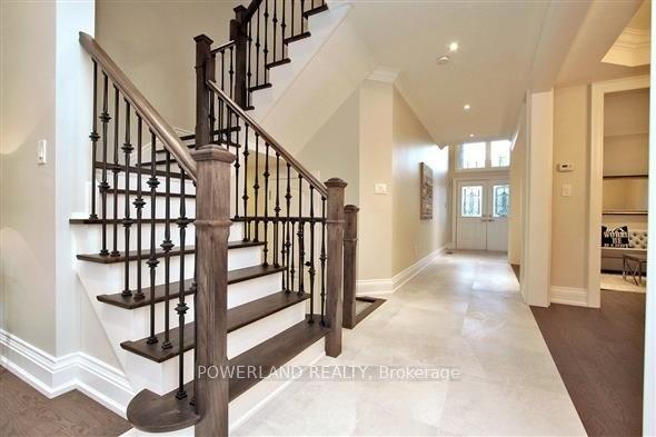 Photo 5 of 36 Nicklaus Drive, Aurora, Bayview Northeast — HOMEH