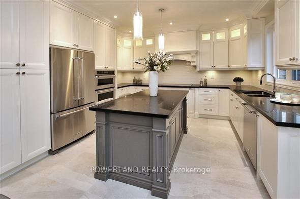 Photo 7 of 36 Nicklaus Drive, Aurora, Bayview Northeast — HOMEH