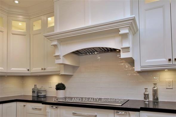 Photo 6 of 36 Nicklaus Drive, Aurora, Bayview Northeast — HOMEH