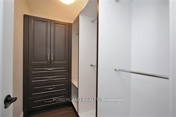 Photo 11 of 36 Nicklaus Drive, Aurora, Bayview Northeast — HOMEH