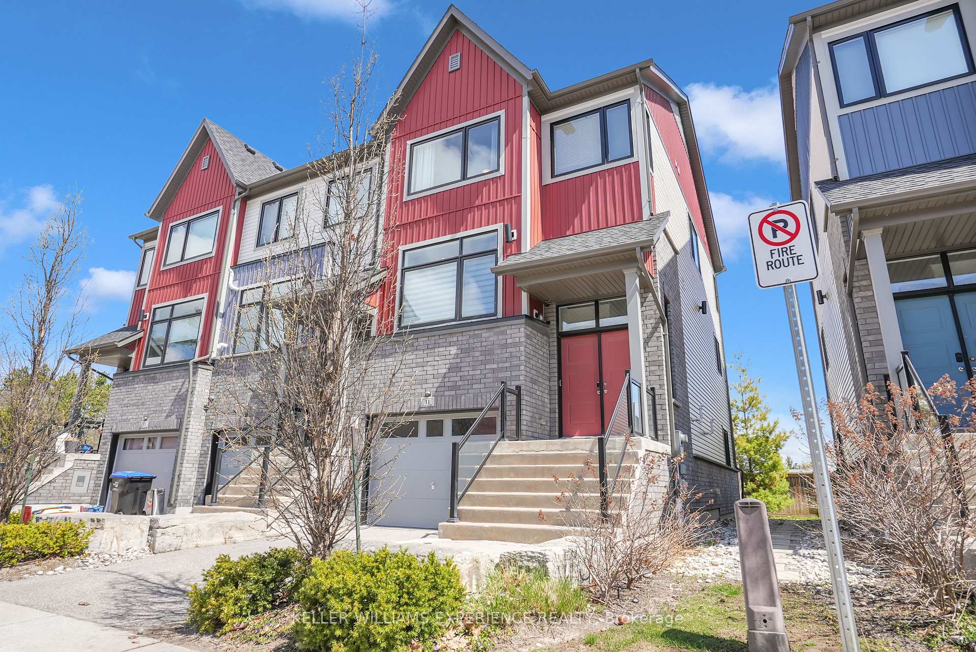 Photo 1 of 11 Bremont Way, Wasaga Beach — HOMEH