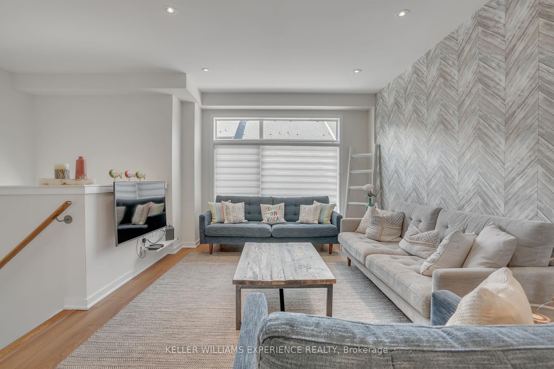 Photo 3 of 11 Bremont Way, Wasaga Beach — HOMEH
