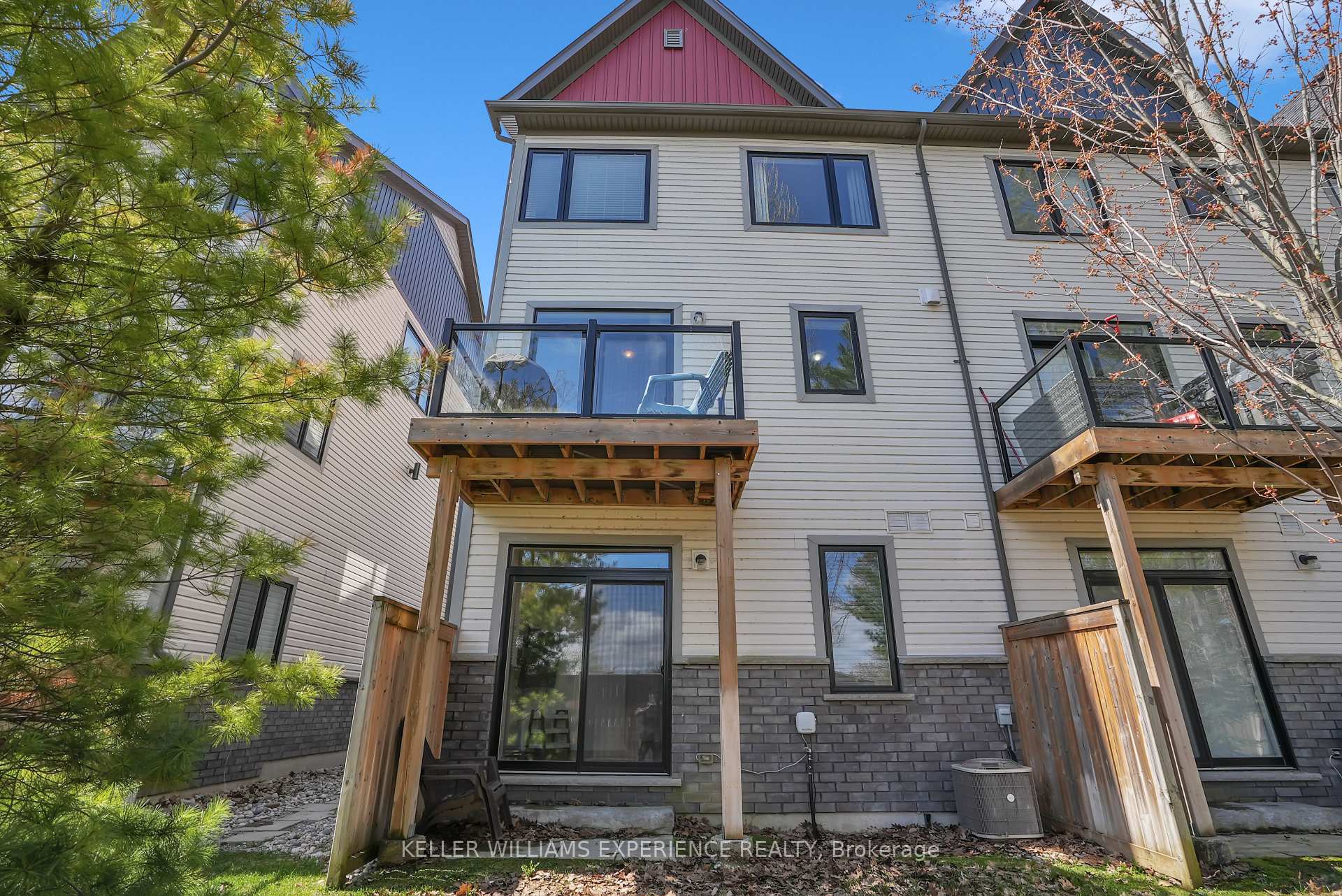 Photo 19 of 11 Bremont Way, Wasaga Beach — HOMEH