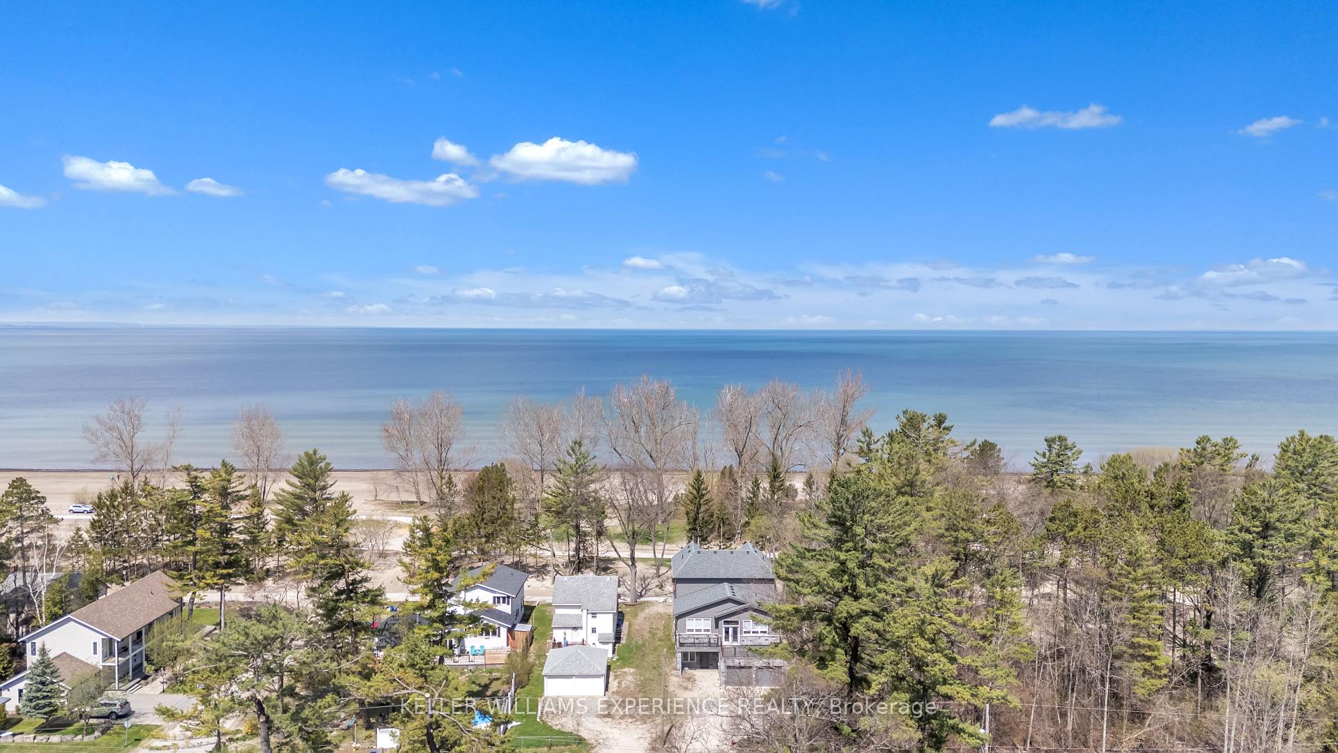 Photo 21 of 11 Bremont Way, Wasaga Beach — HOMEH