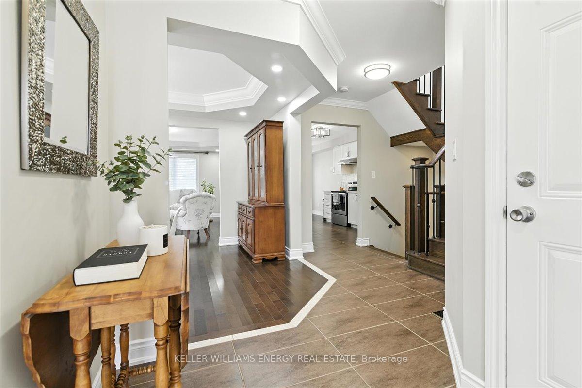 Photo 4 of 1762 Dufferin Street, Whitby, Port Whitby — HOMEH