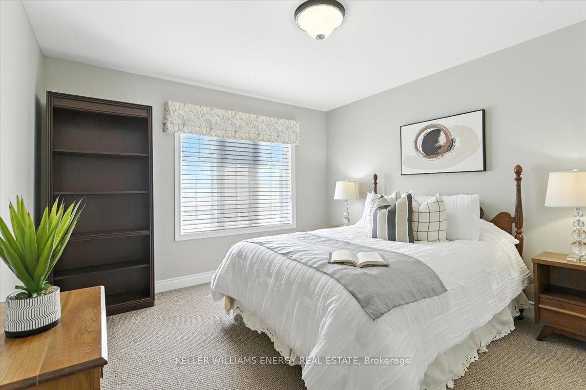 Photo 21 of 1762 Dufferin Street, Whitby, Port Whitby — HOMEH