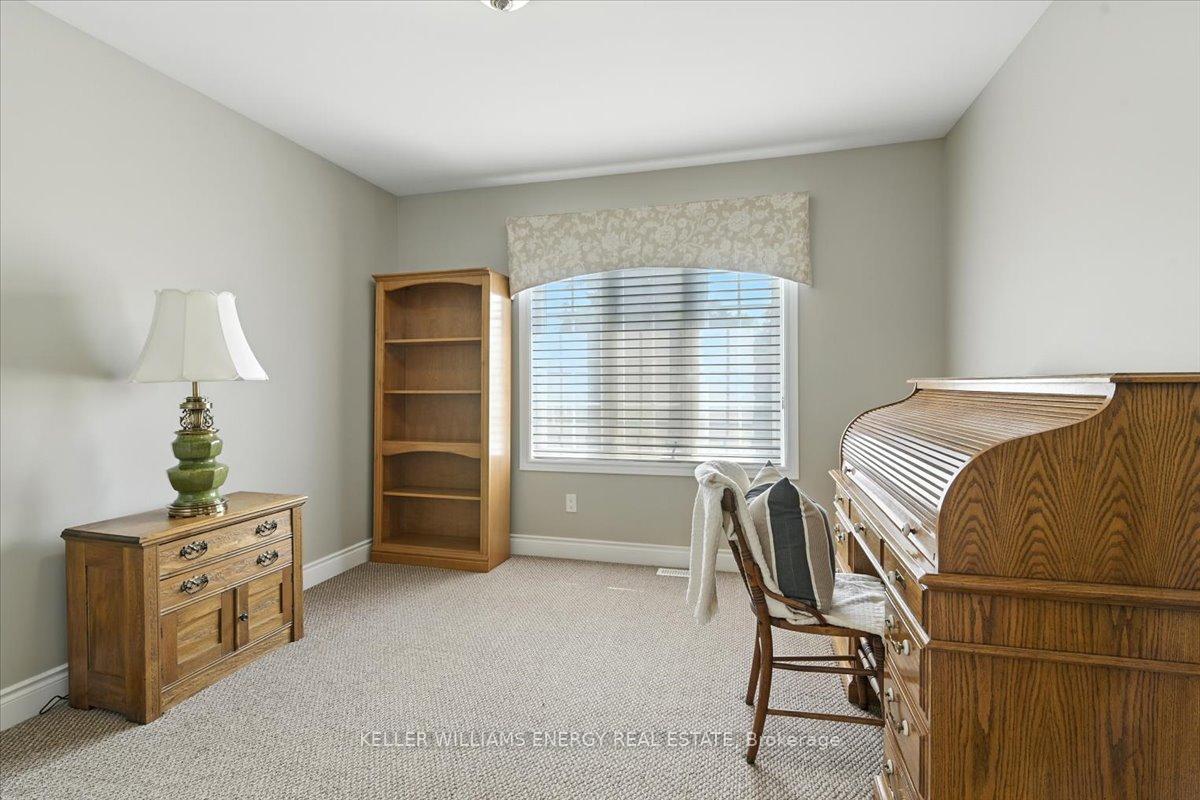 Photo 23 of 1762 Dufferin Street, Whitby, Port Whitby — HOMEH