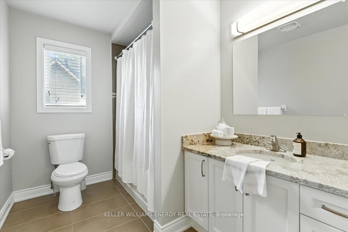 Photo 25 of 1762 Dufferin Street, Whitby, Port Whitby — HOMEH
