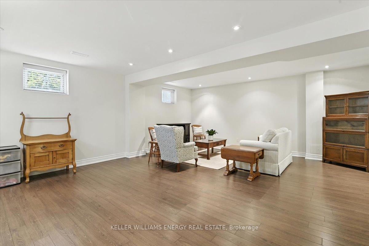 Photo 27 of 1762 Dufferin Street, Whitby, Port Whitby — HOMEH