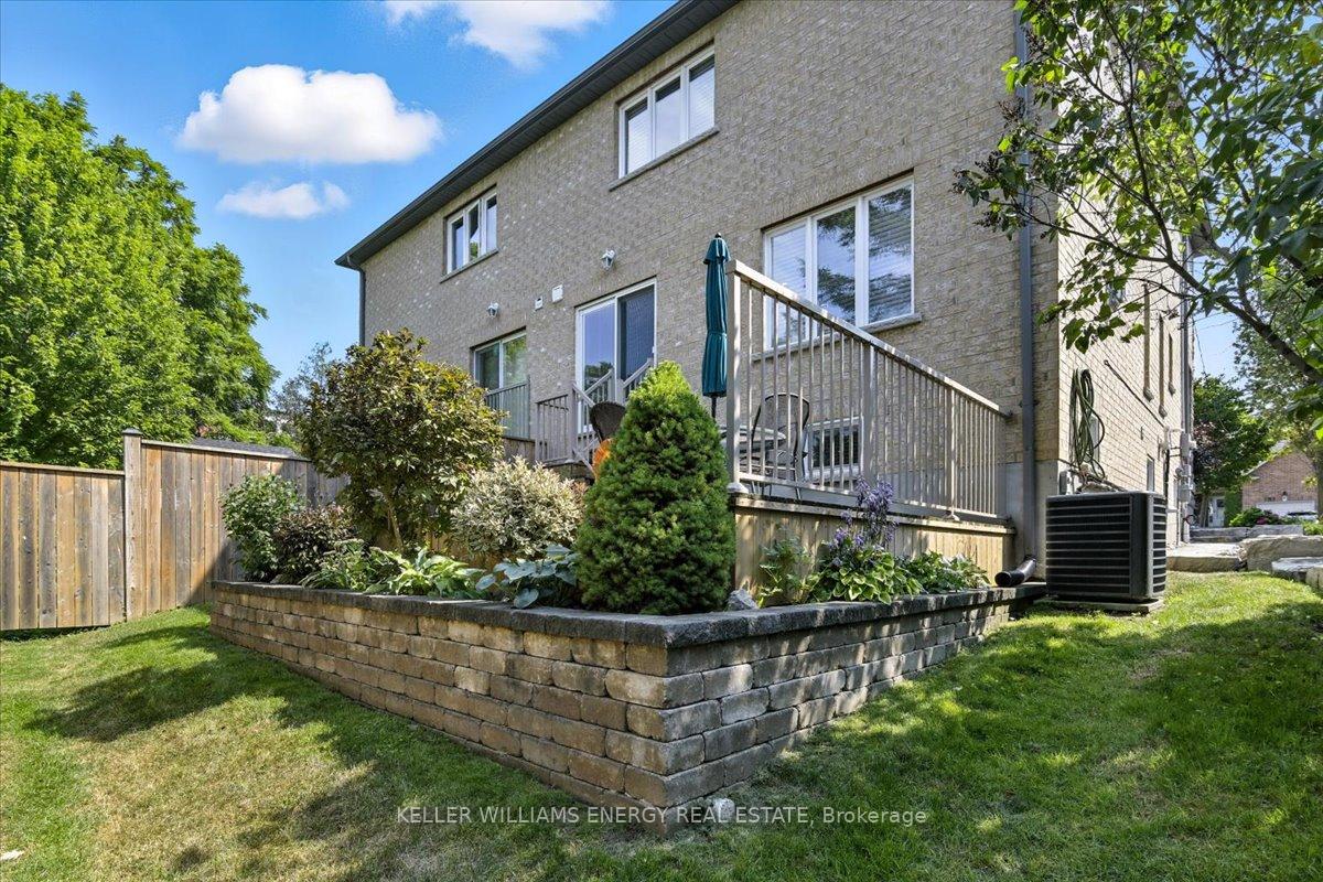 Photo 34 of 1762 Dufferin Street, Whitby, Port Whitby — HOMEH