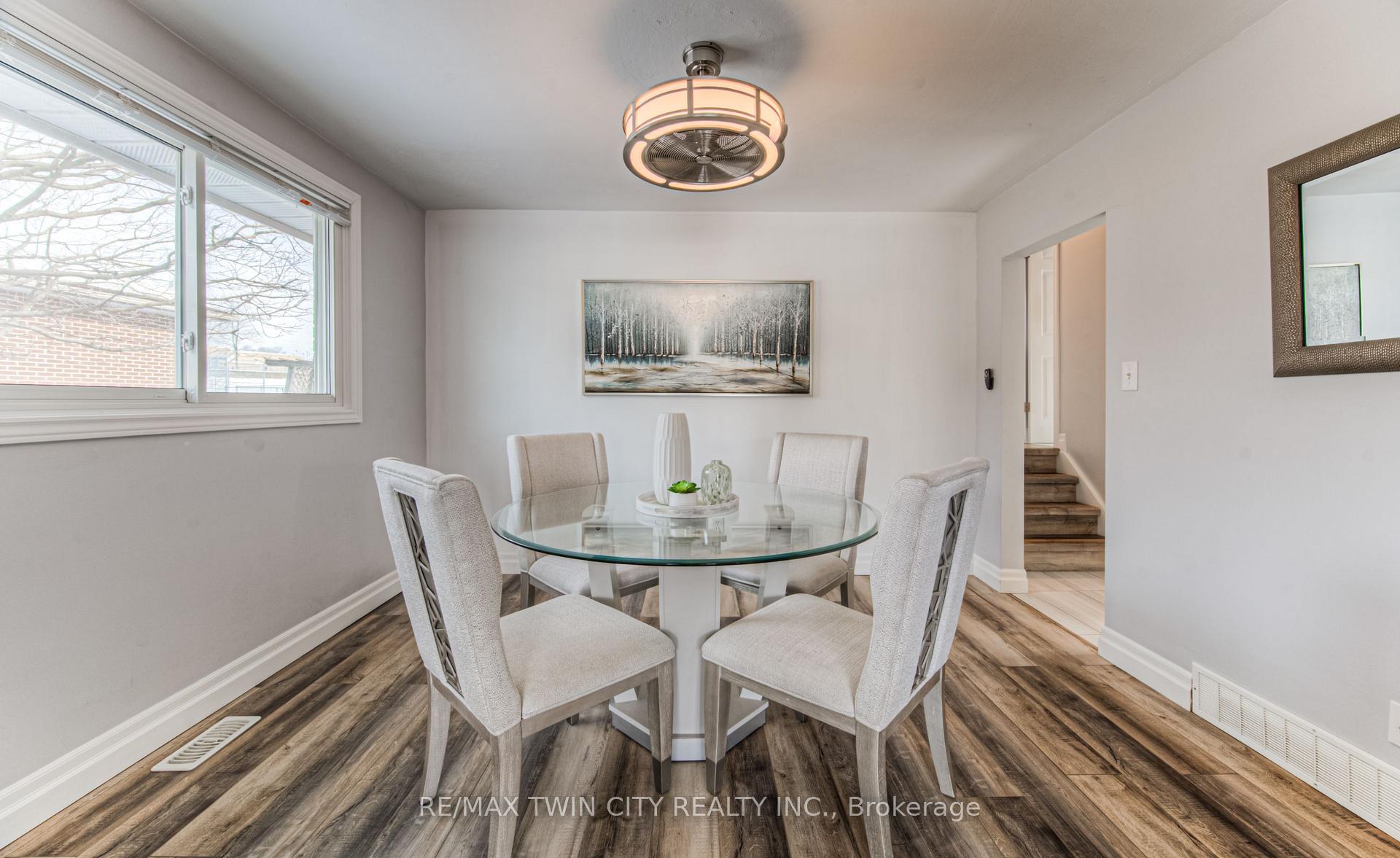 Photo 10 of 642 Glen Forrest Boulevard, Waterloo — HOMEH
