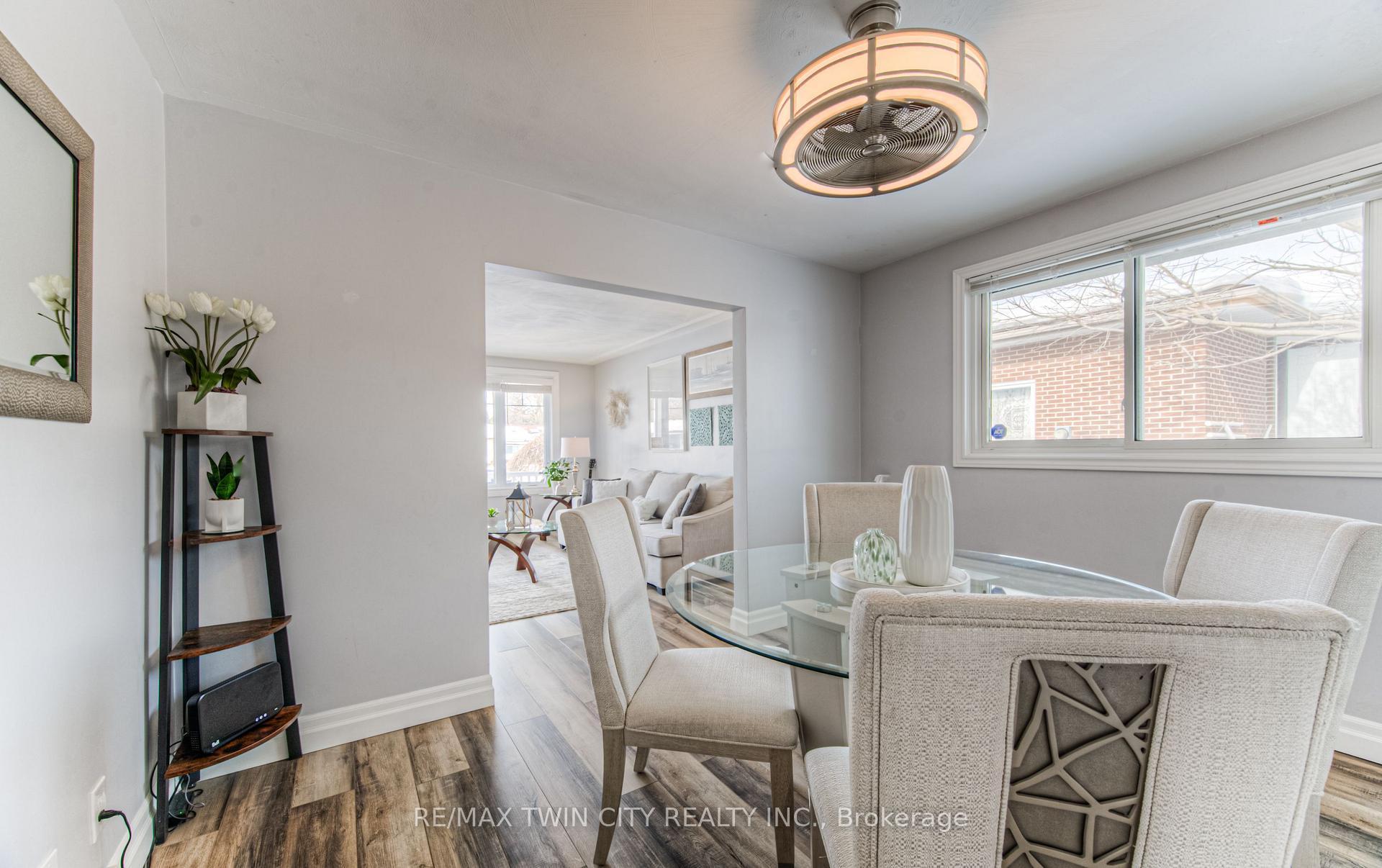 Photo 11 of 642 Glen Forrest Boulevard, Waterloo — HOMEH