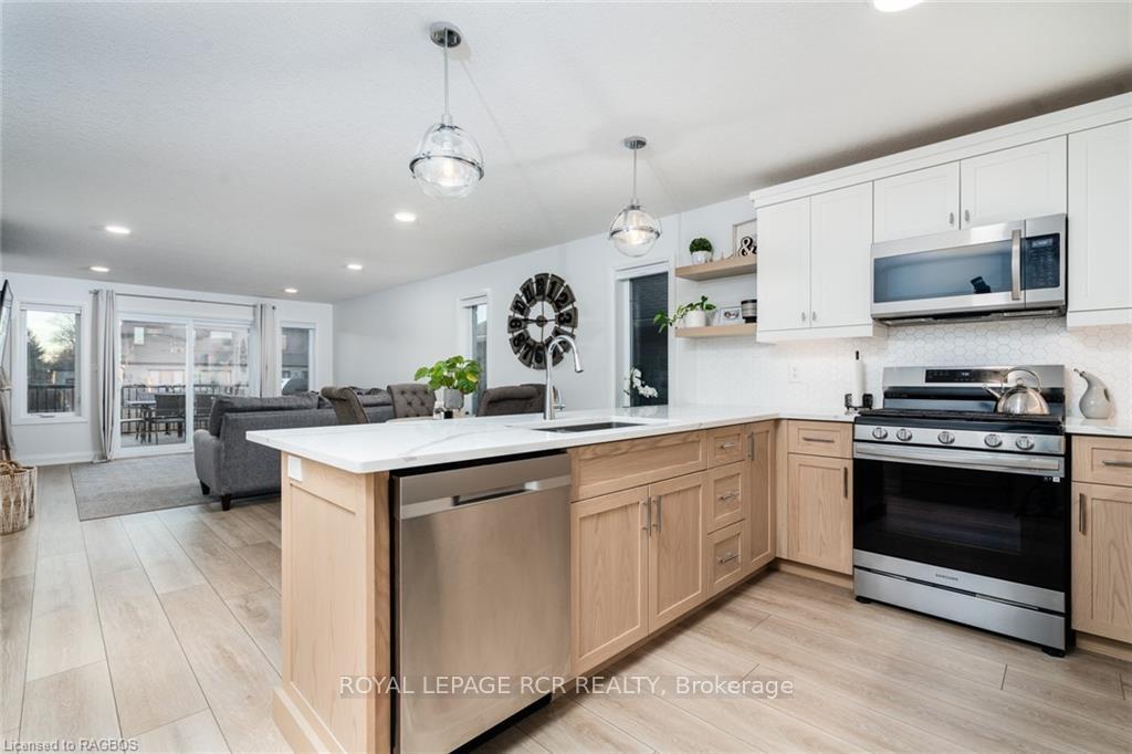 Photo 8 of 118 Shady Hill Road, West Grey — HOMEH