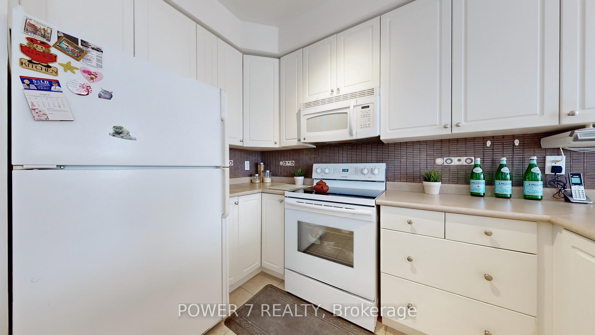 Photo 12 of 43 Queen's Plate Drive, Markham, Angus Glen — HOMEH