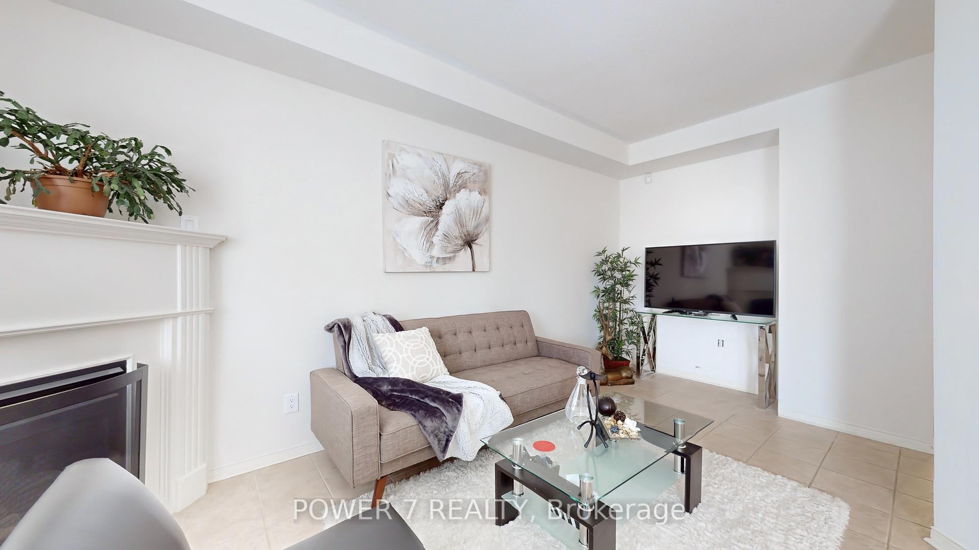 Photo 19 of 43 Queen's Plate Drive, Markham, Angus Glen — HOMEH