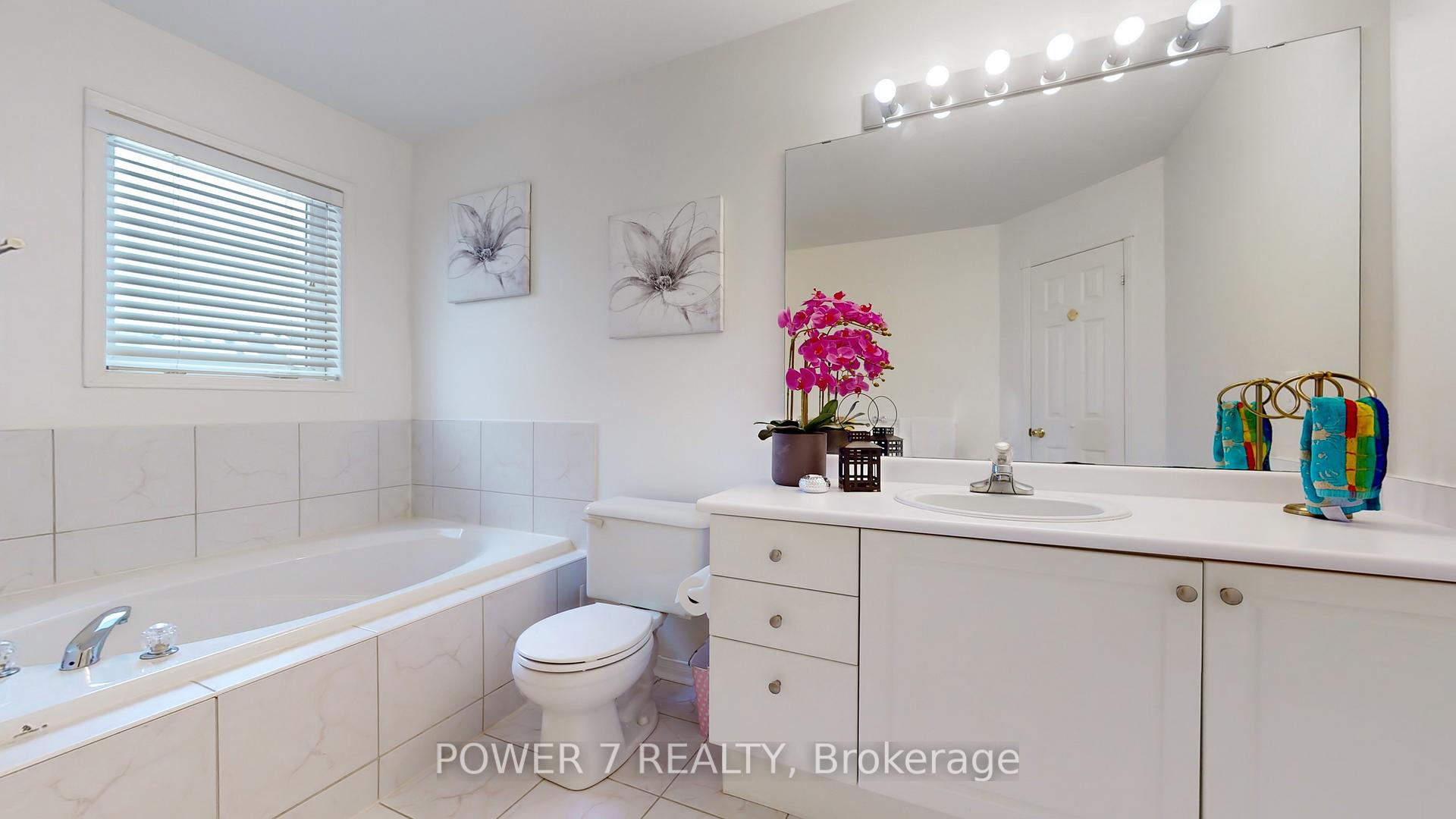 Photo 25 of 43 Queen's Plate Drive, Markham, Angus Glen — HOMEH
