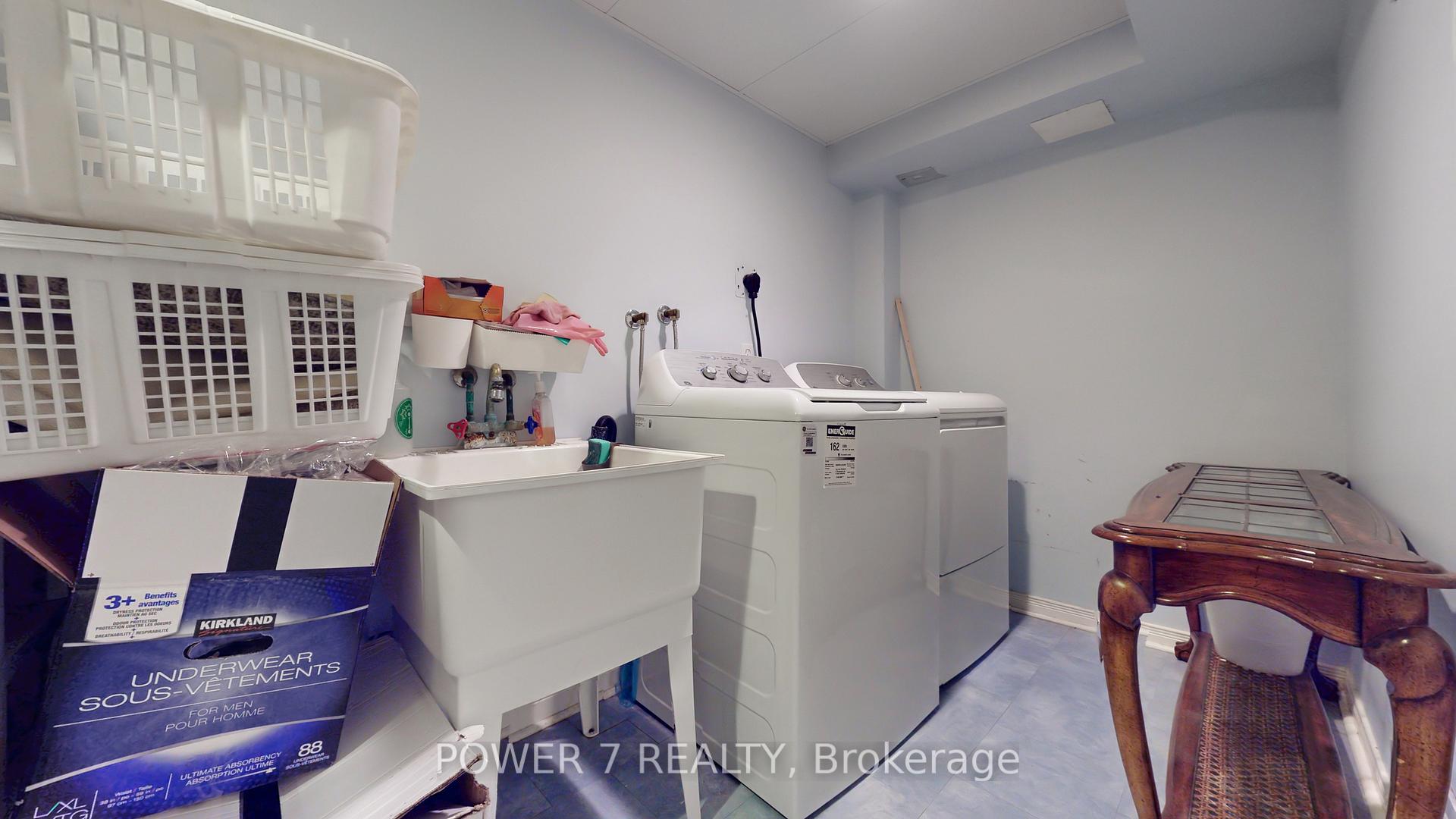 Photo 36 of 43 Queen's Plate Drive, Markham, Angus Glen — HOMEH