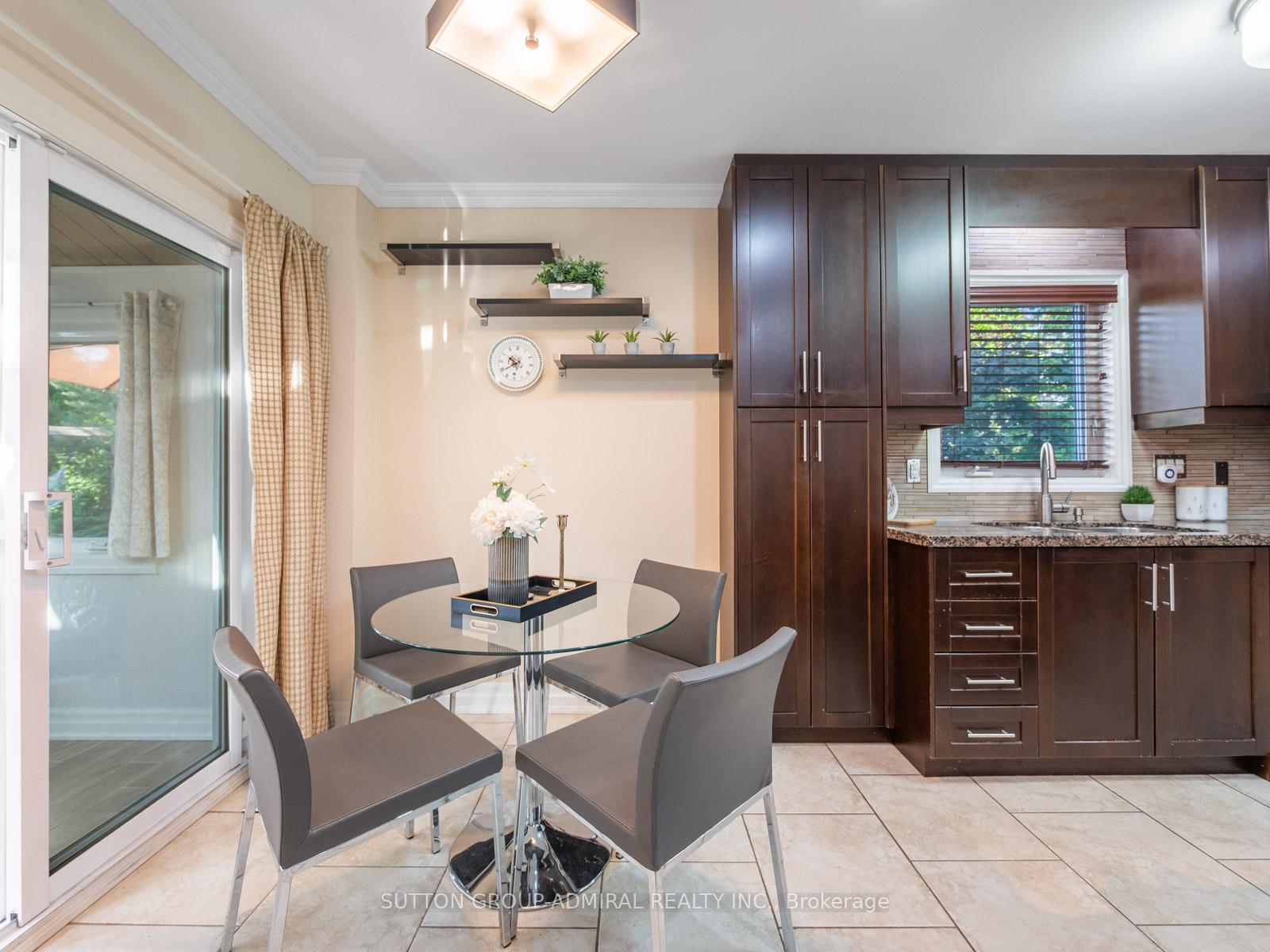 Photo 10 of 298 Sonoma Boulevard, Vaughan, Sonoma Heights — HOMEH
