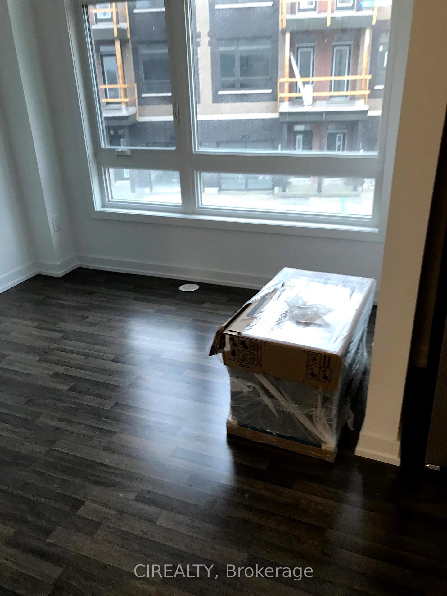 Photo 4 of 46 Engel Street, Vaughan, Vaughan Grove — HOMEH