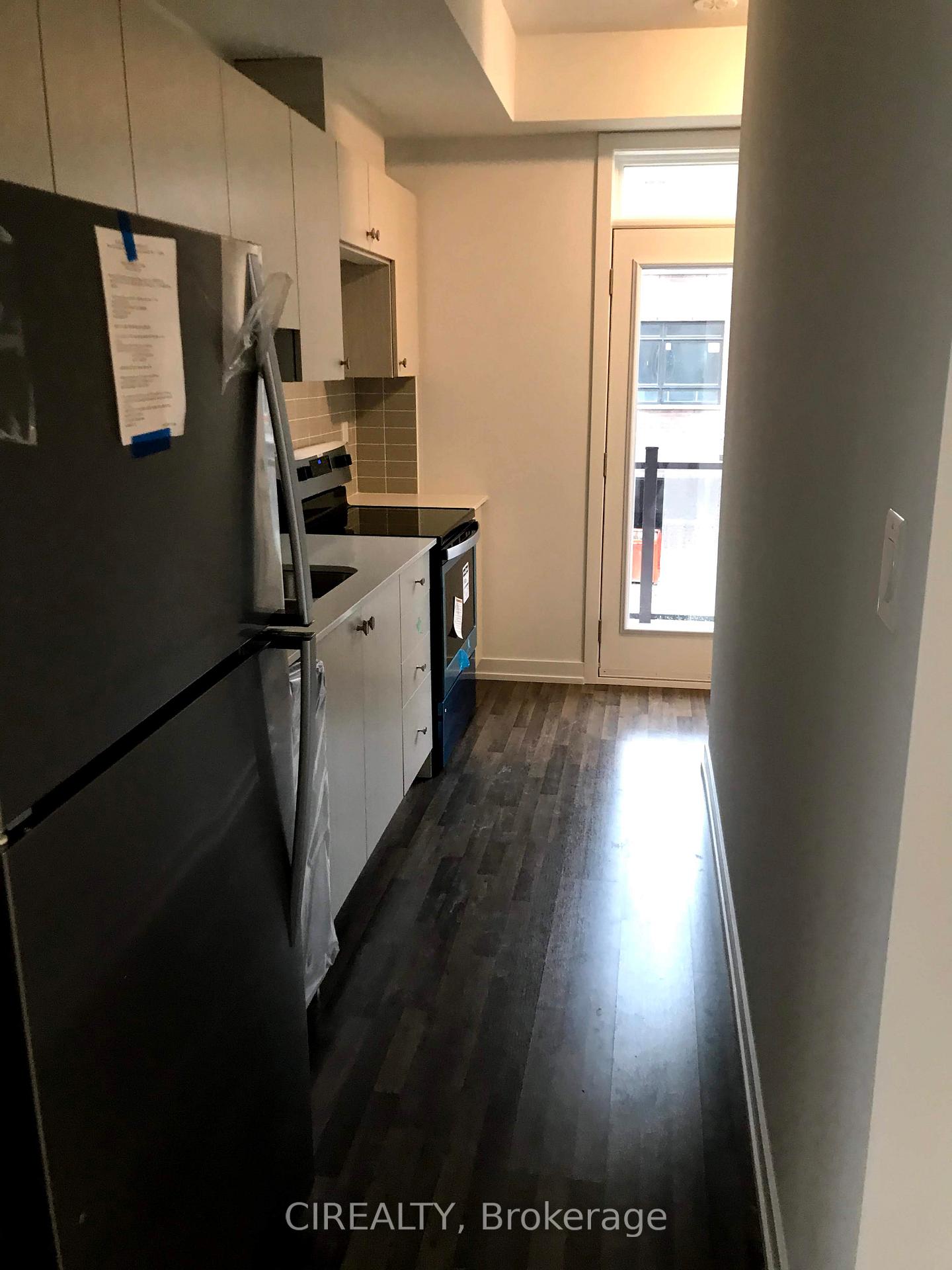 Photo 5 of 46 Engel Street, Vaughan, Vaughan Grove — HOMEH