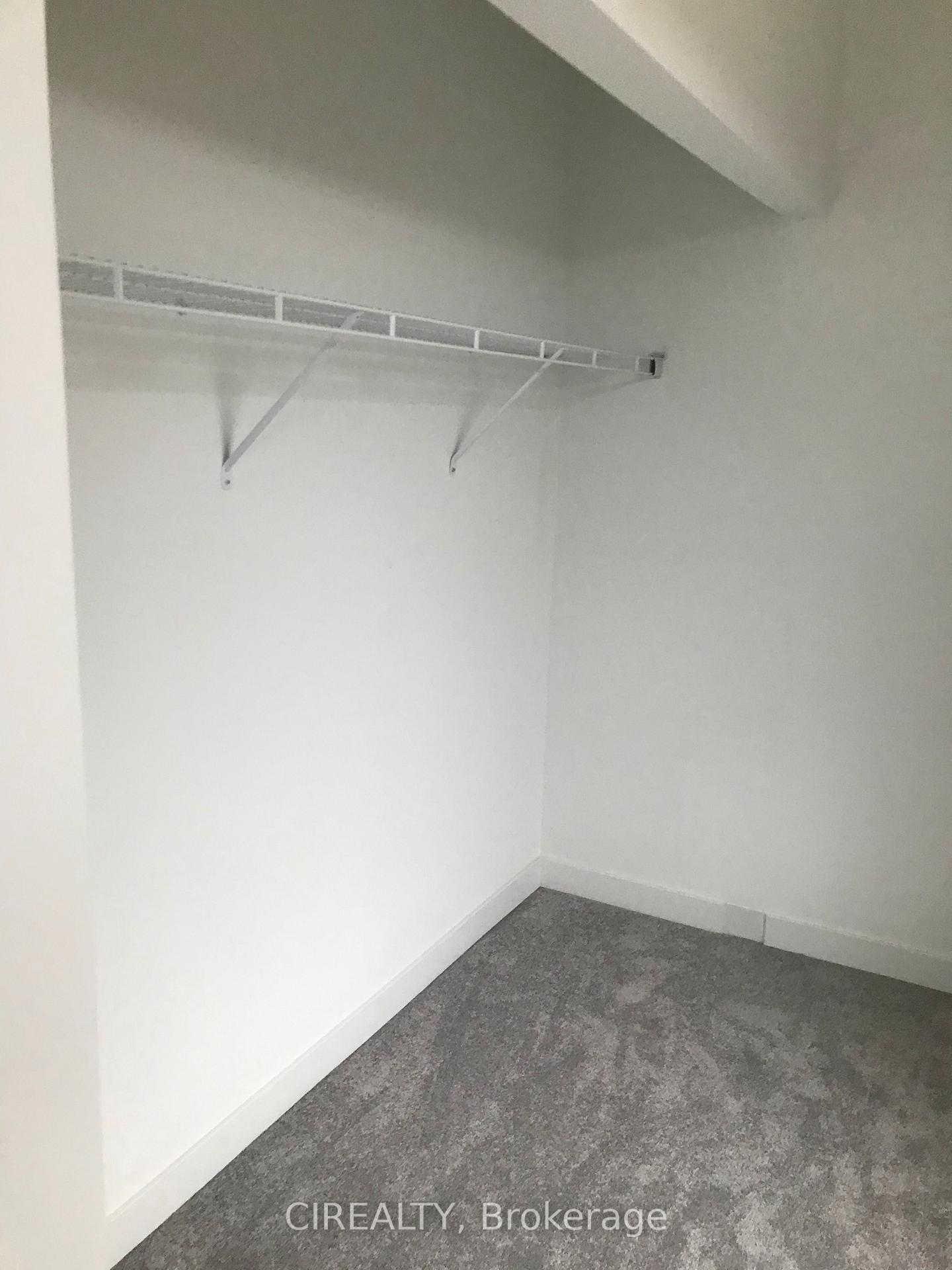 Photo 12 of 46 Engel Street, Vaughan, Vaughan Grove — HOMEH