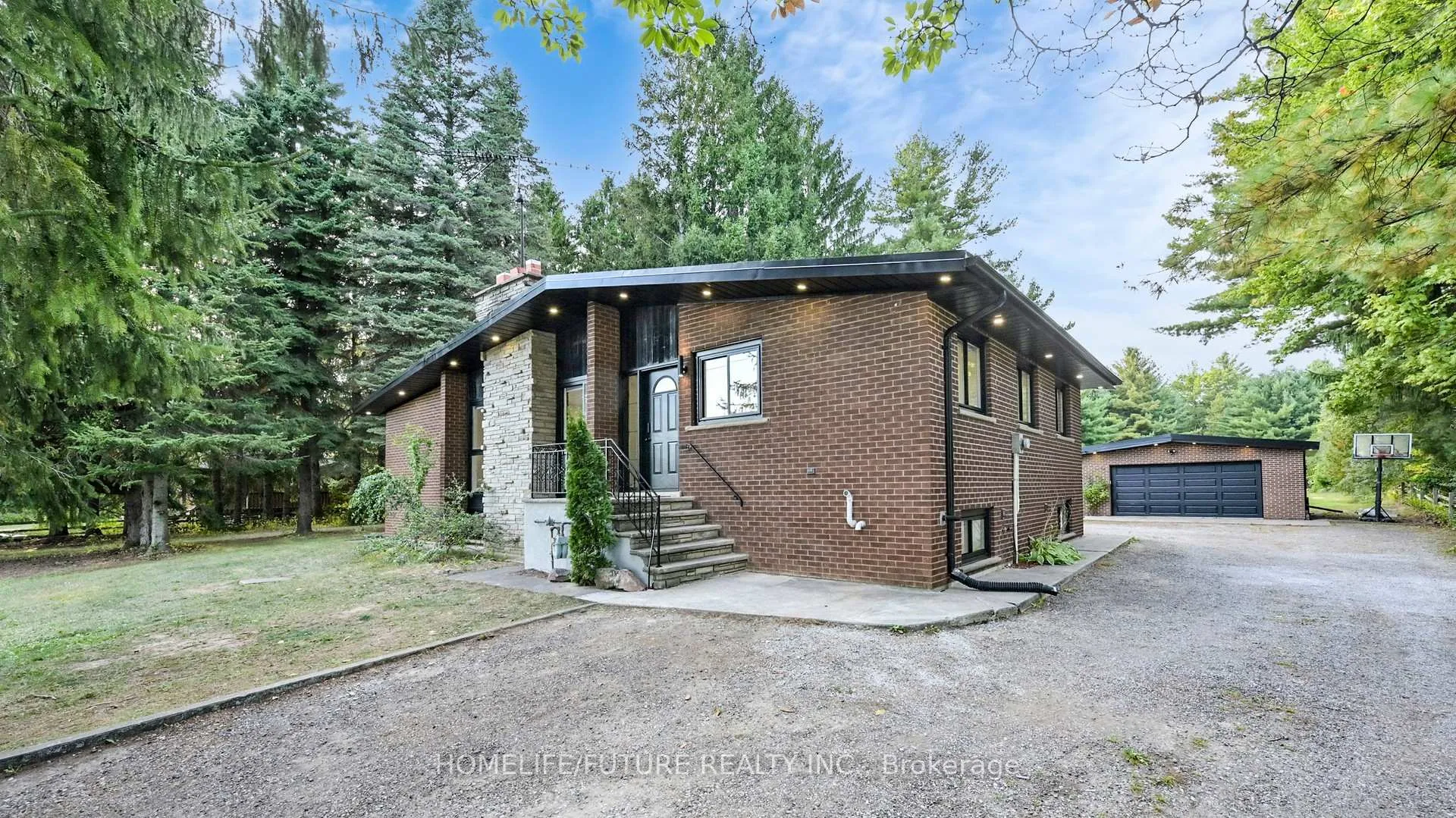 Photo 3 of 474 Taunton Road, Ajax, Northwest Ajax — HOMEH