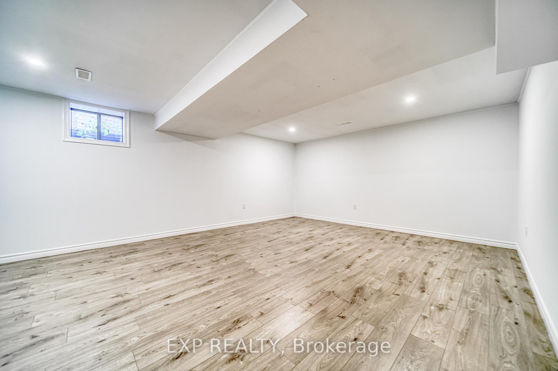 Photo 33 of 9 Armour Street, Whitby, Taunton North — HOMEH