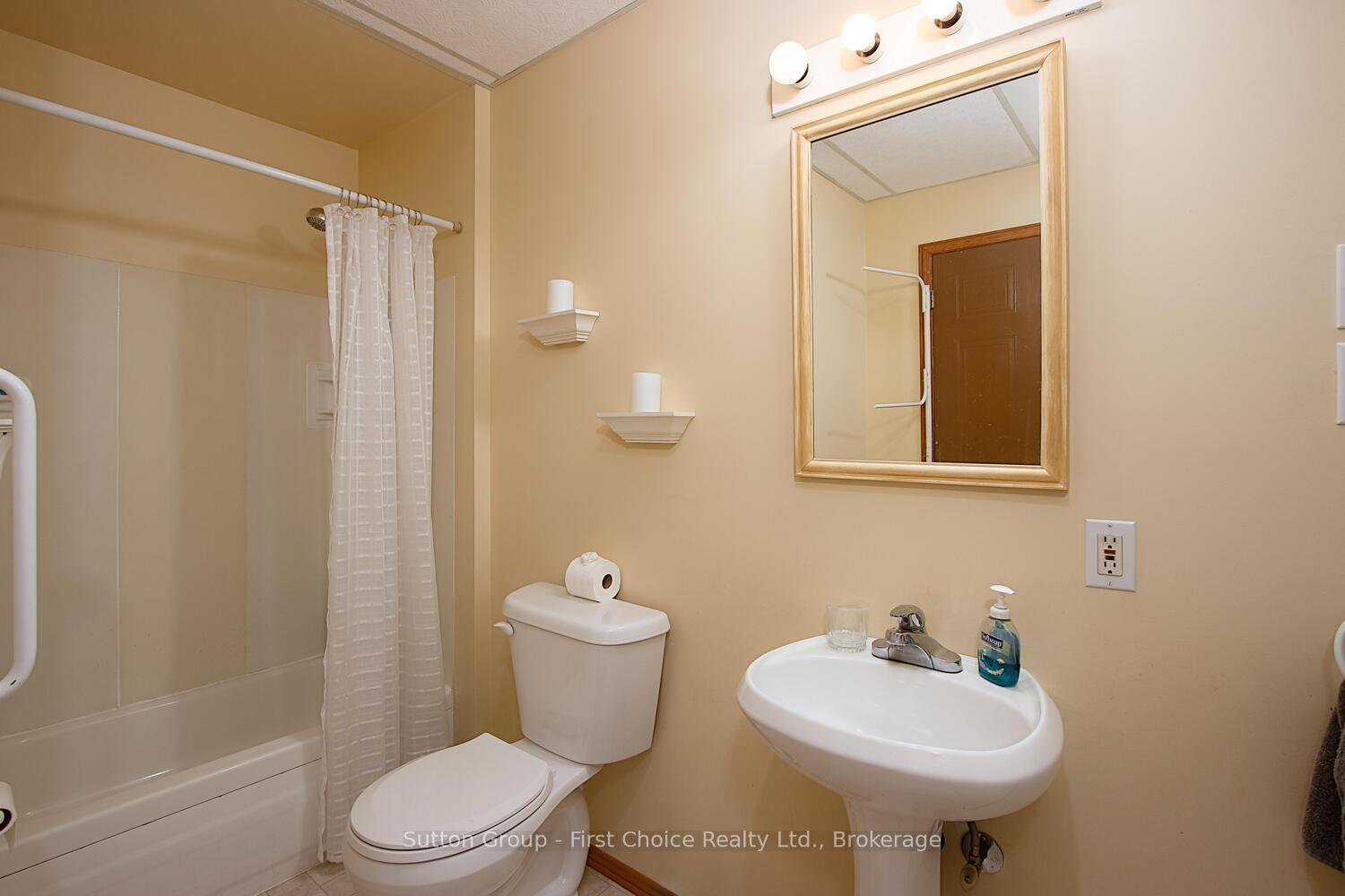 Photo 21 of 40 Albert Street, West Perth, Mitchell — HOMEH