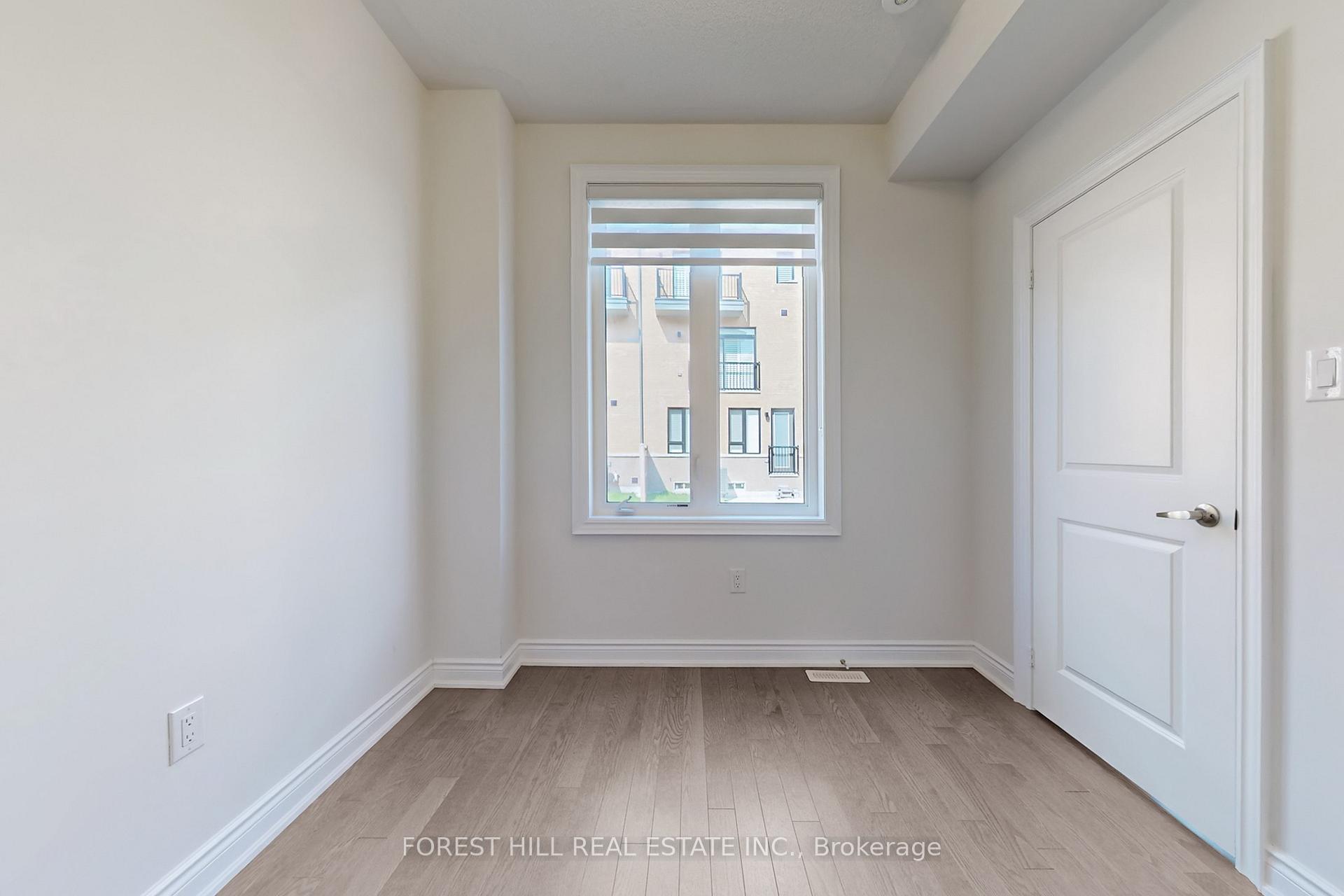 Photo 5 of 48 Tennant Circle, Vaughan, Vellore Village — HOMEH
