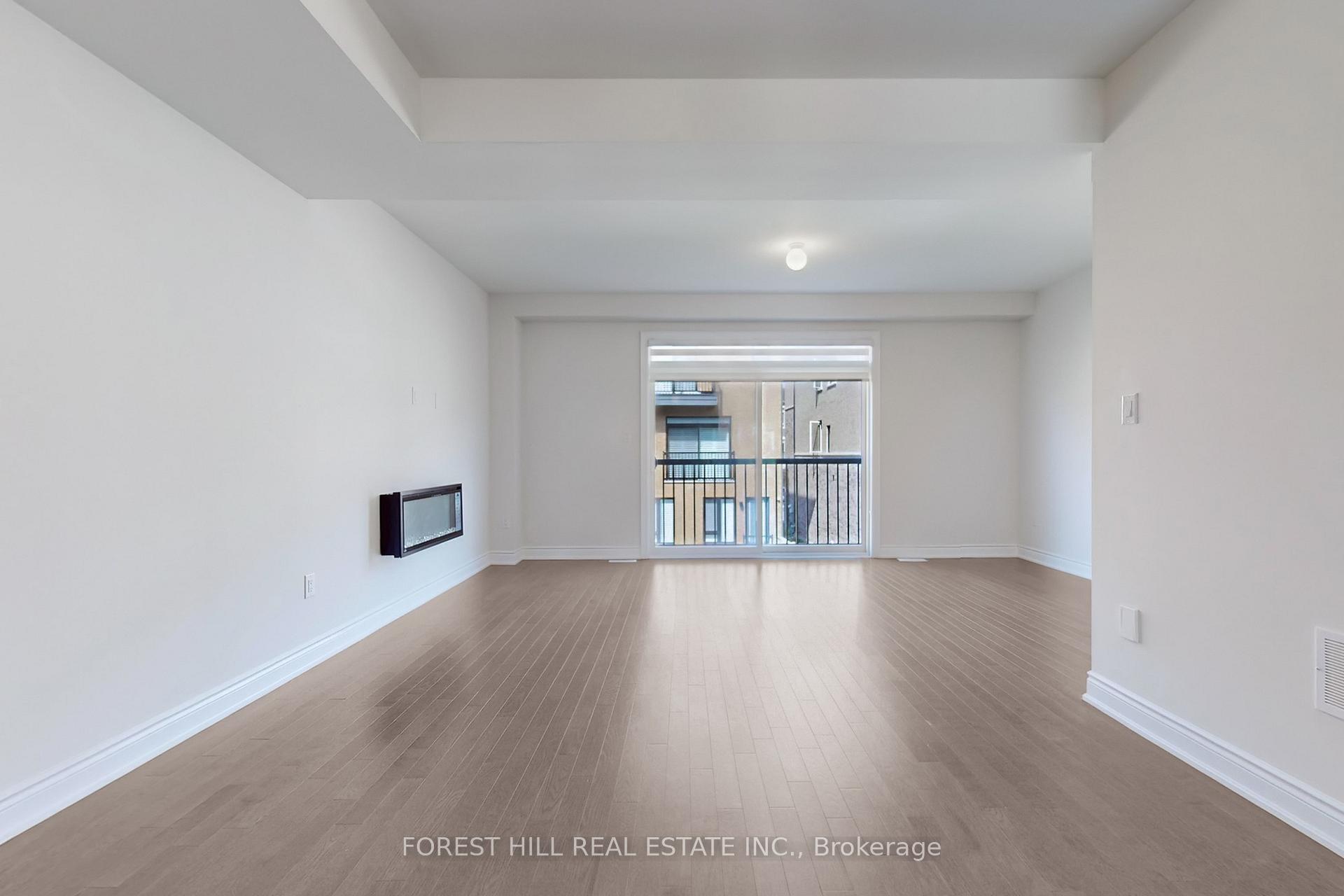 Photo 8 of 48 Tennant Circle, Vaughan, Vellore Village — HOMEH