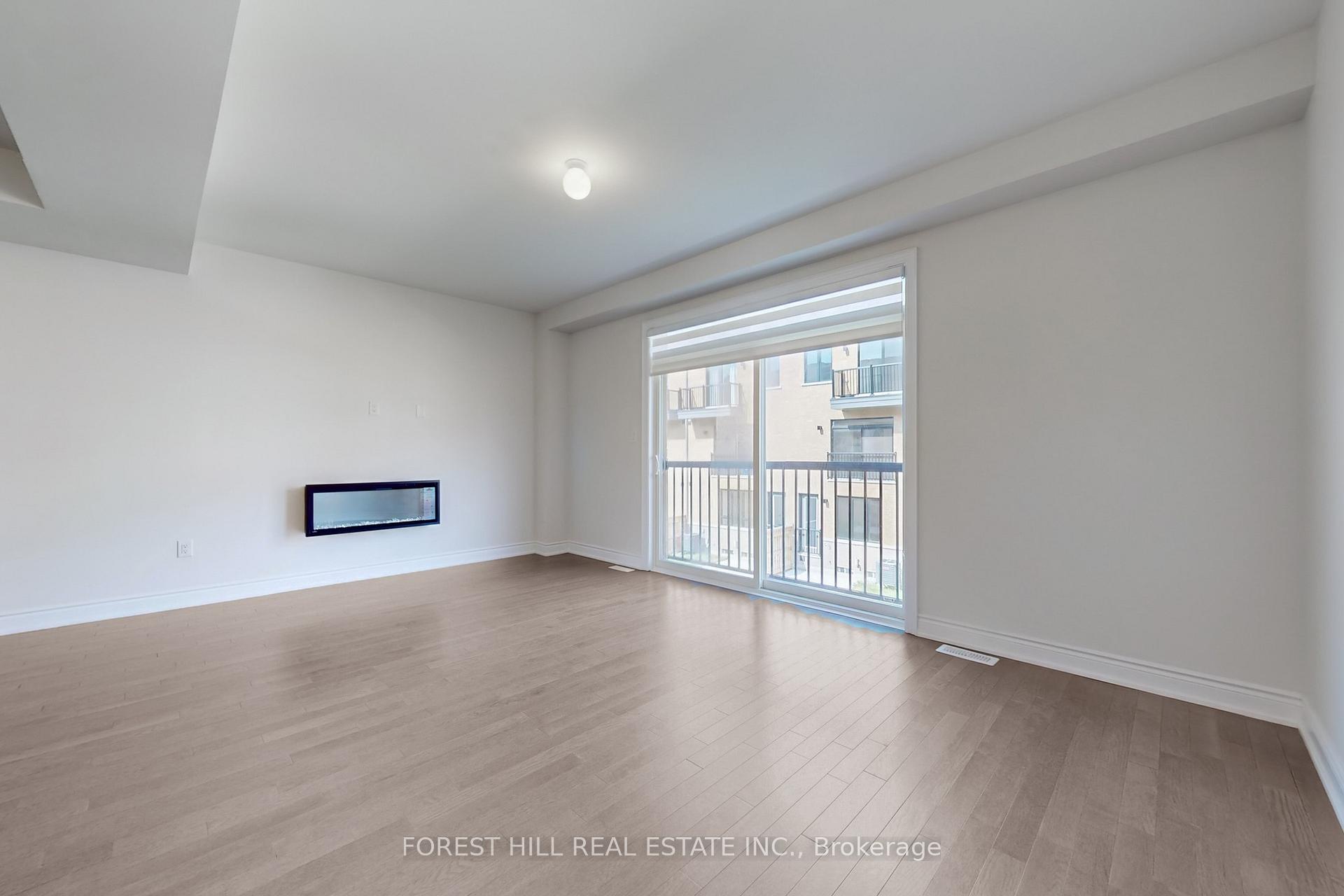 Photo 10 of 48 Tennant Circle, Vaughan, Vellore Village — HOMEH