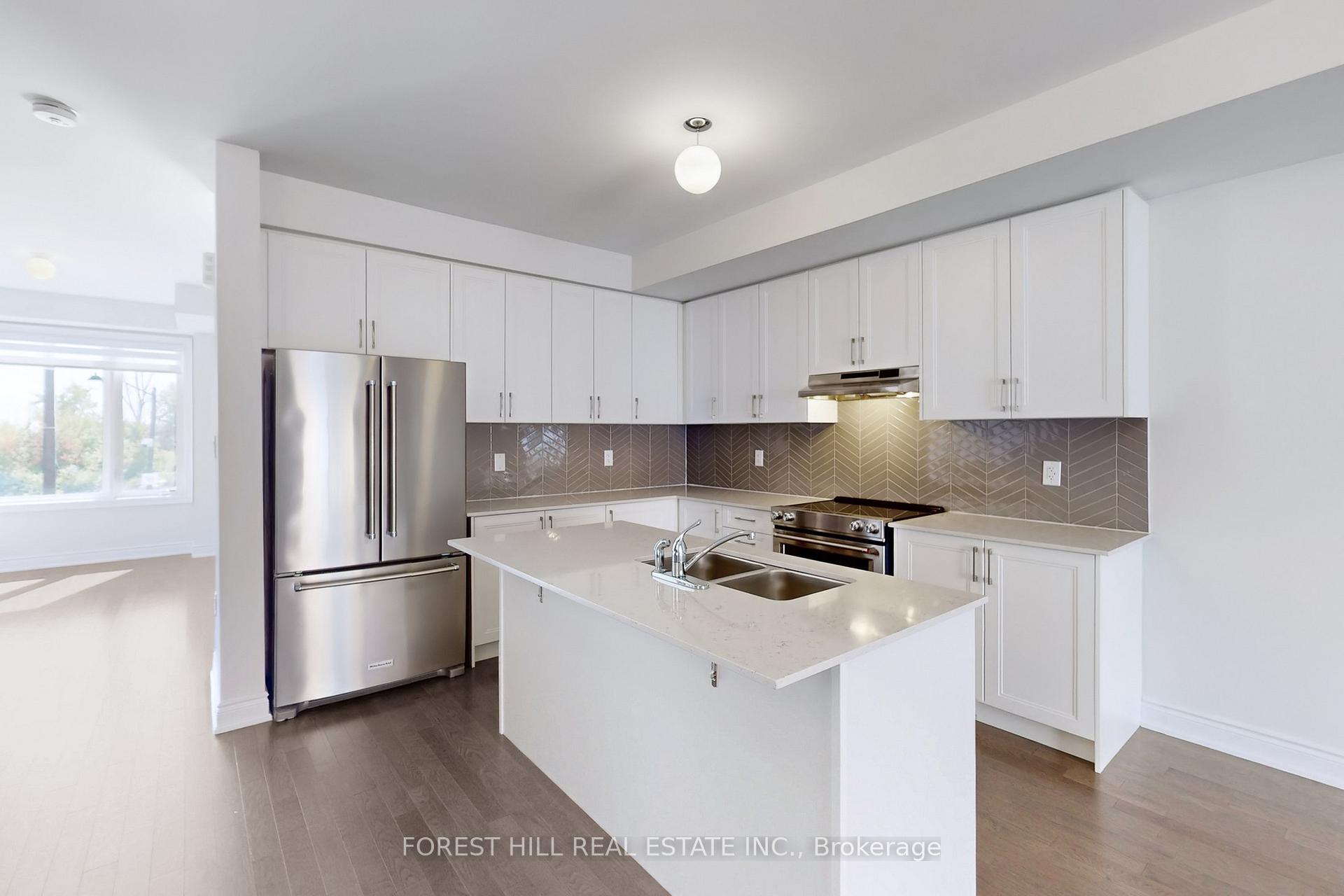 Photo 12 of 48 Tennant Circle, Vaughan, Vellore Village — HOMEH