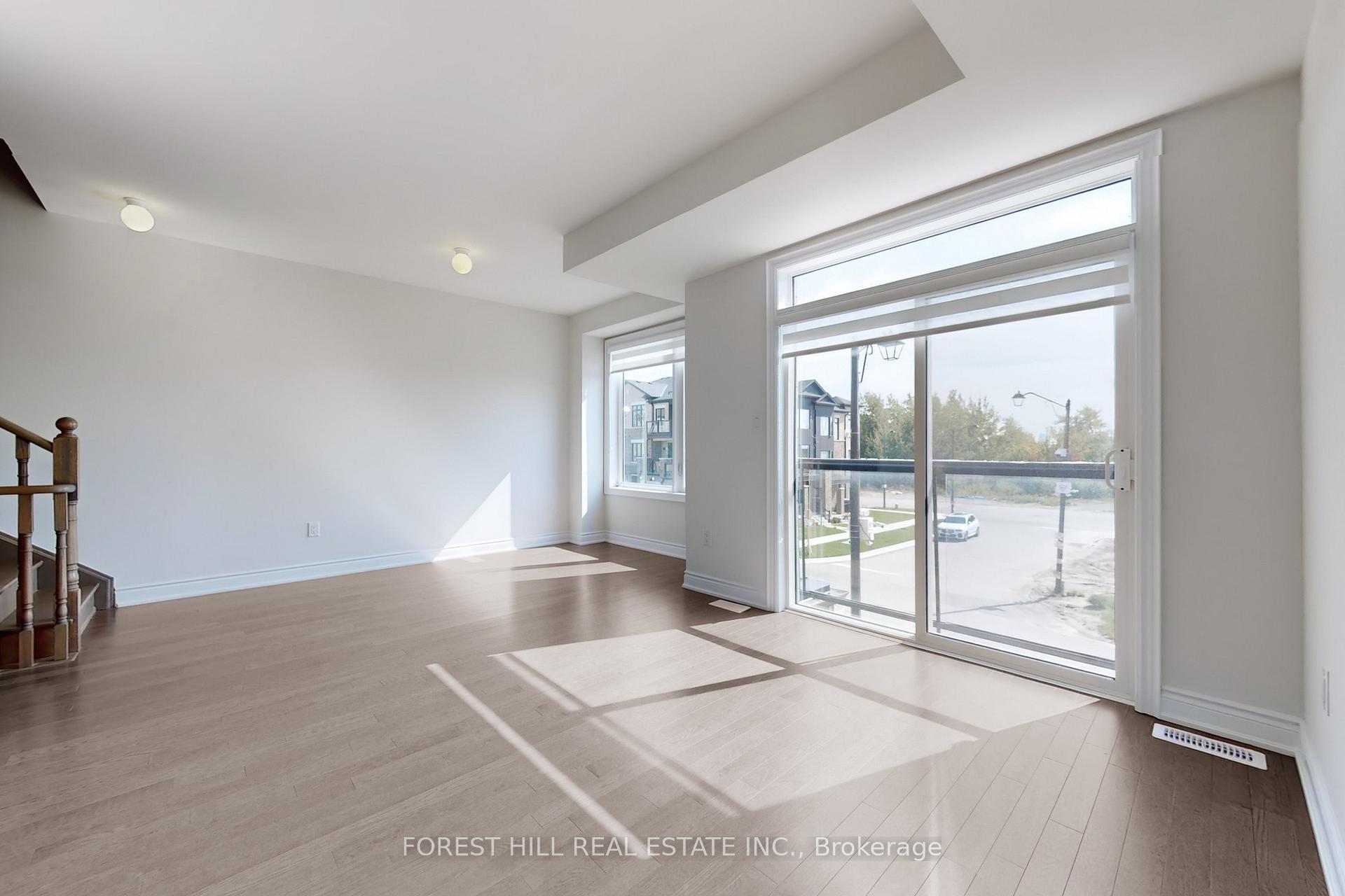 Photo 14 of 48 Tennant Circle, Vaughan, Vellore Village — HOMEH