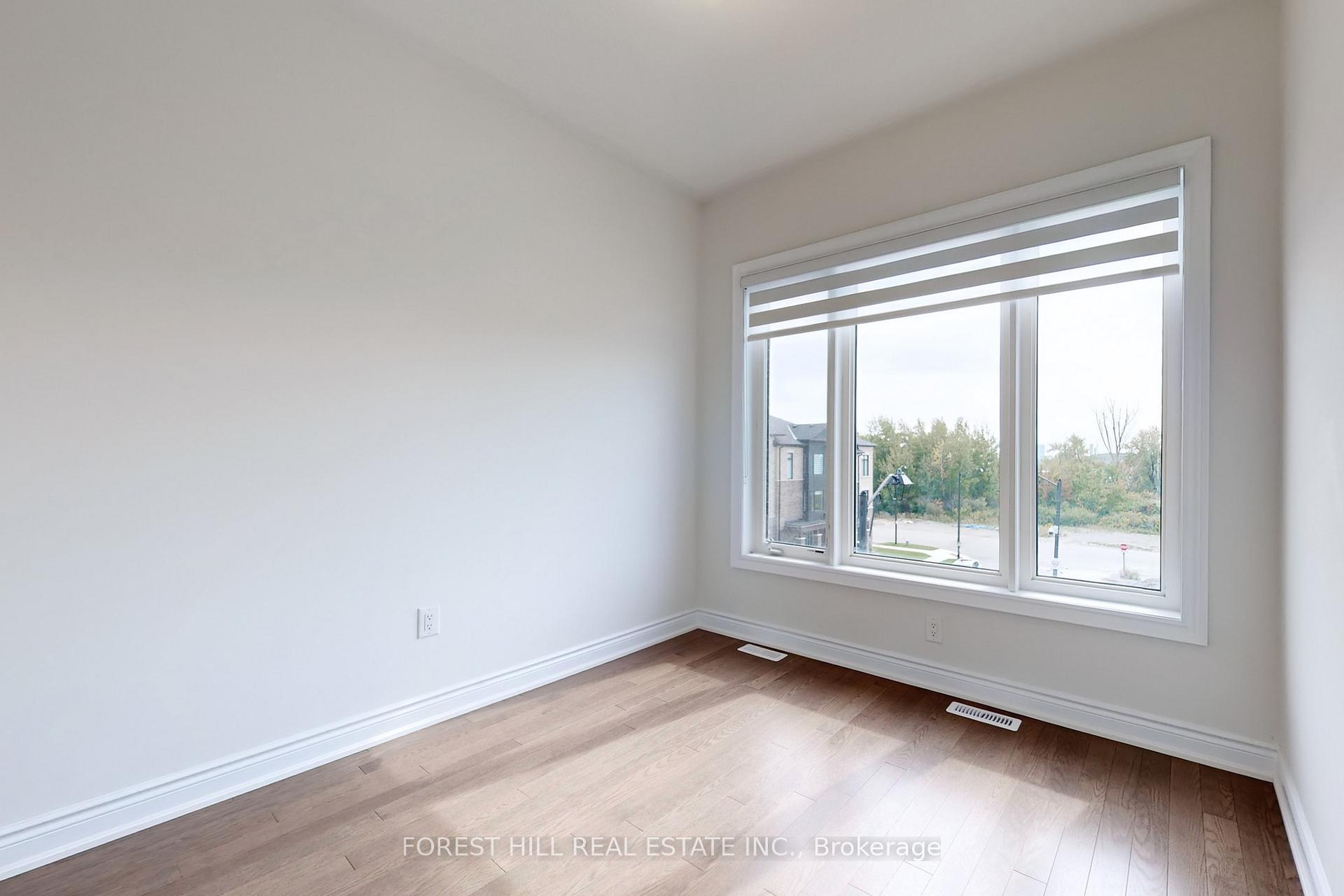 Photo 22 of 48 Tennant Circle, Vaughan, Vellore Village — HOMEH