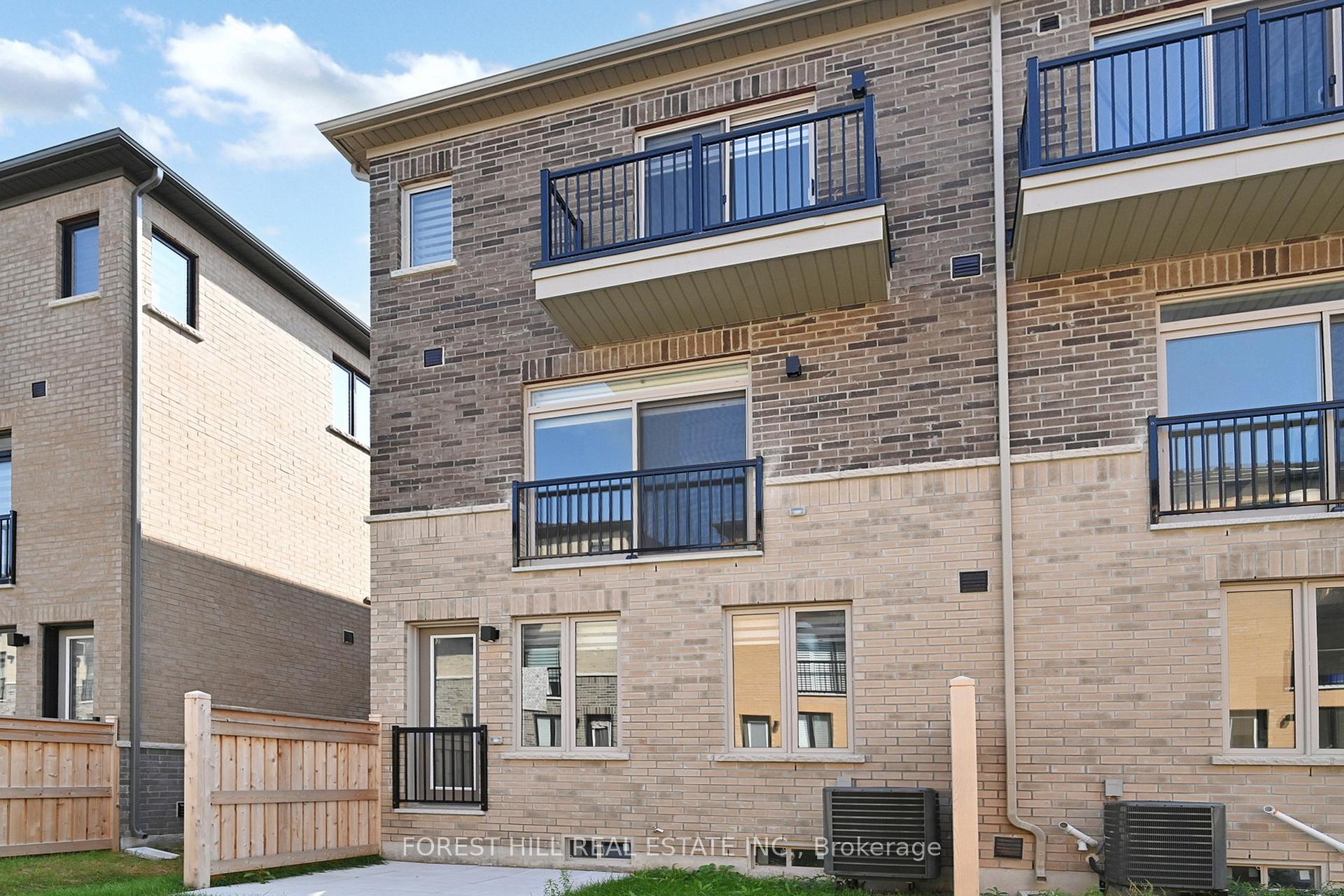 Photo 28 of 48 Tennant Circle, Vaughan, Vellore Village — HOMEH