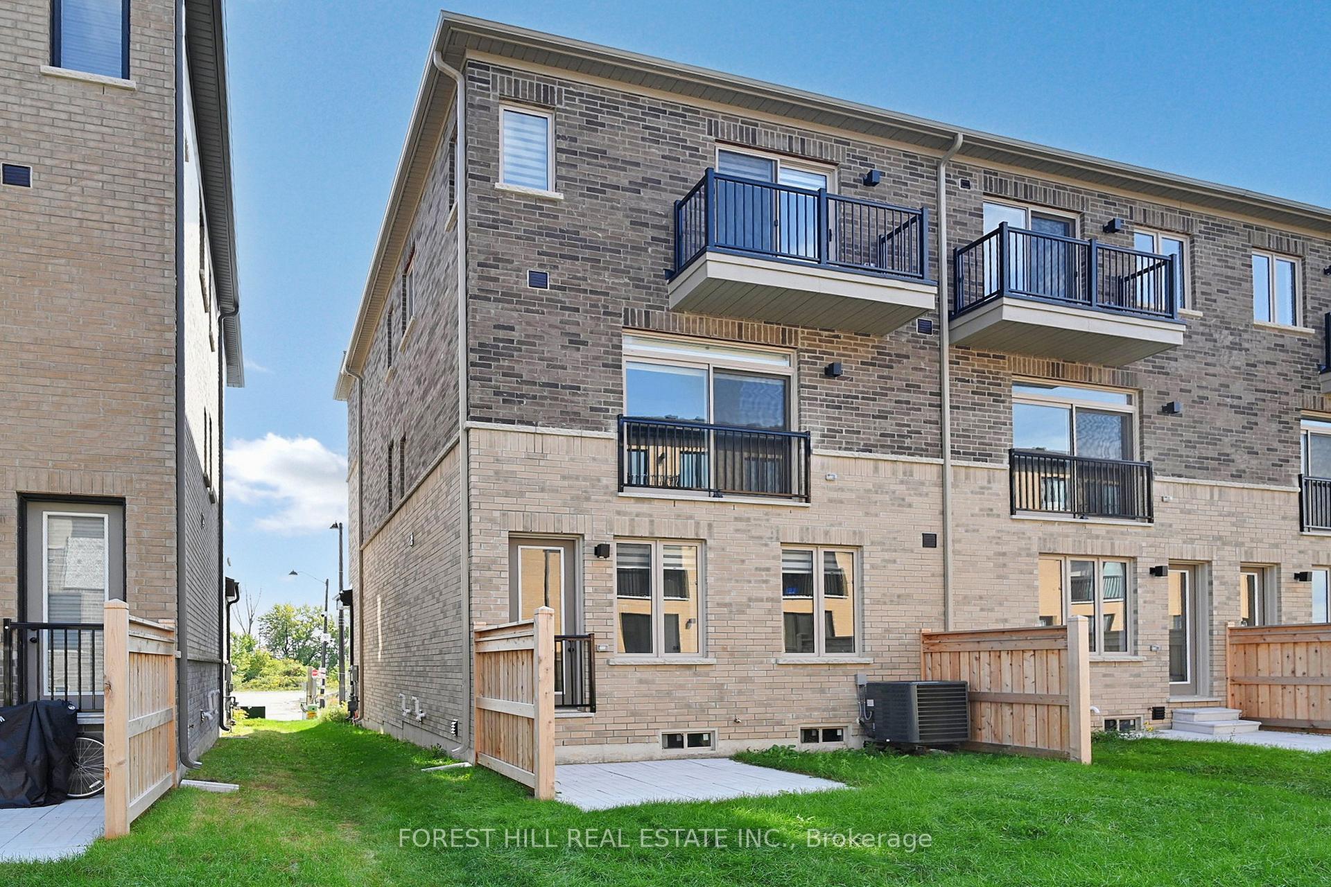 Photo 29 of 48 Tennant Circle, Vaughan, Vellore Village — HOMEH