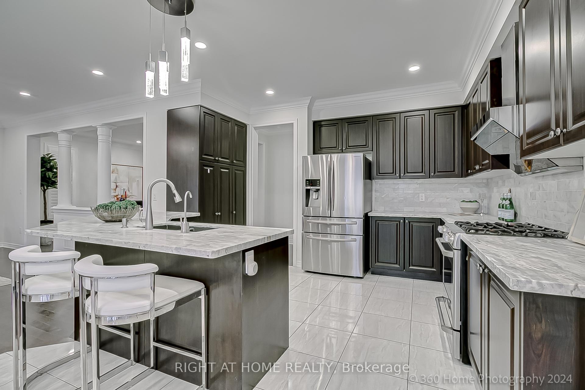 Photo 12 of 102 Wilfred Murison Avenue, Markham, Berczy — HOMEH