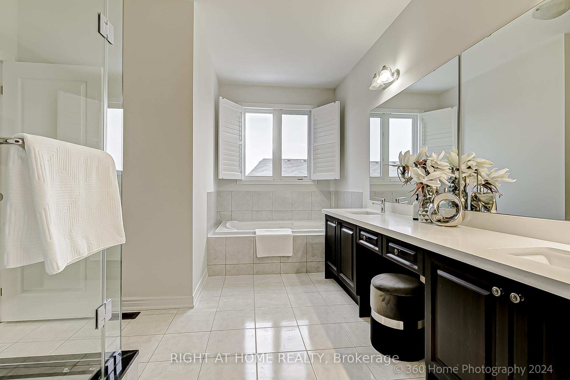 Photo 25 of 102 Wilfred Murison Avenue, Markham, Berczy — HOMEH