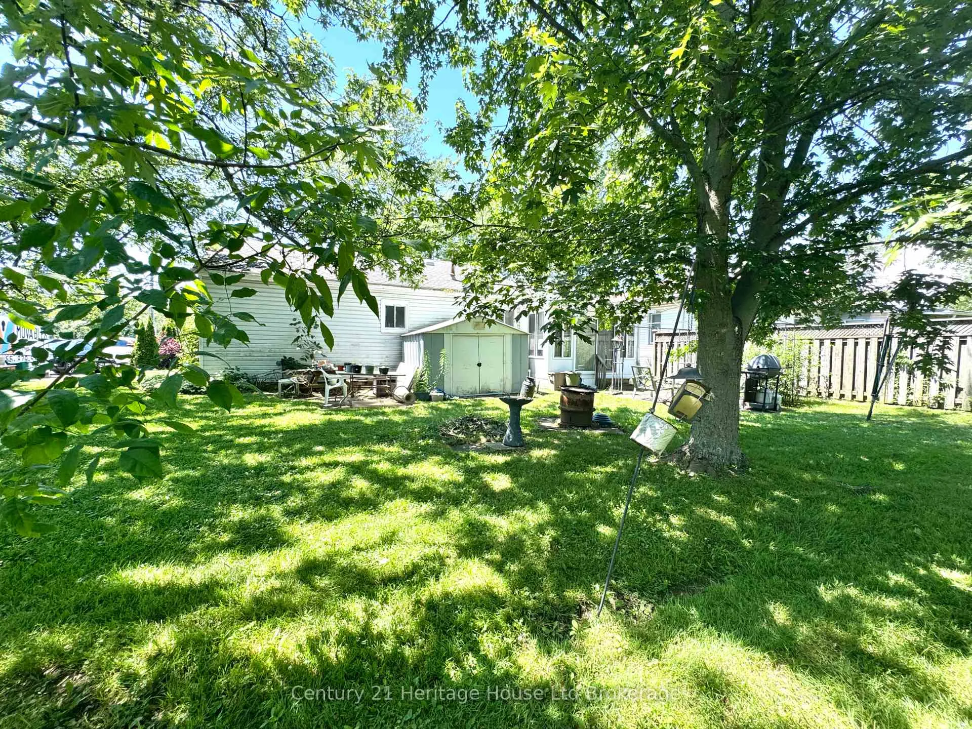 Photo 20 of 369 Riverside Drive, Welland, Broadway — HOMEH