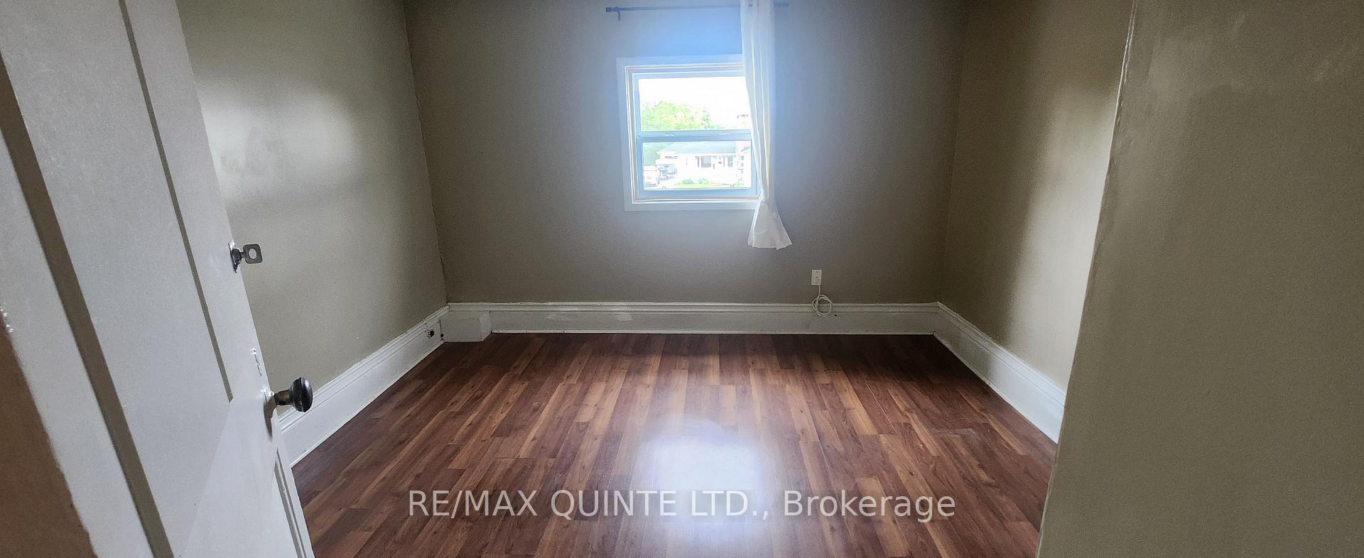Photo 14 of 6 Brassey Street, Belleville, Belleville Ward — HOMEH