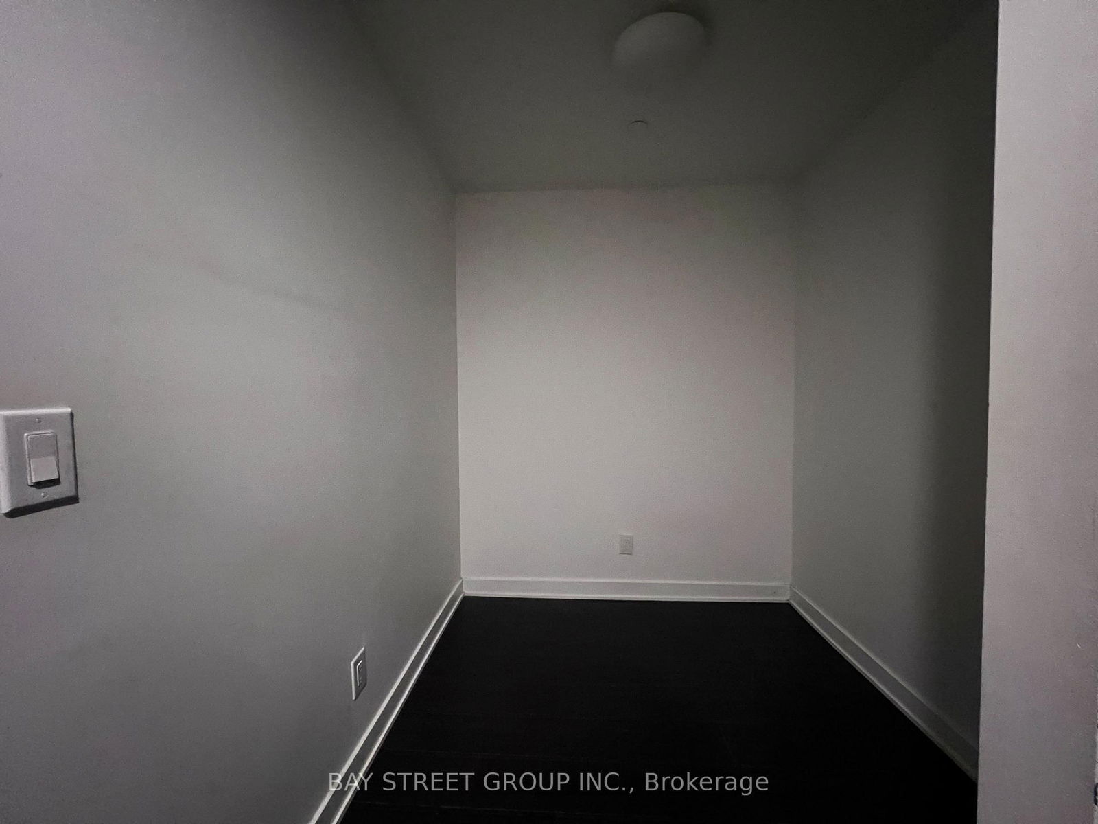Photo 3 of Unit 803, 170 Sumach St, Toronto, Regent Park — HOMEH