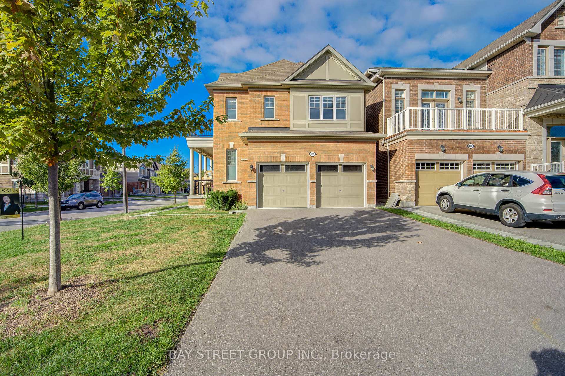 Photo 3 of 160 Westfield Drive, Whitby, Rural Whitby — HOMEH