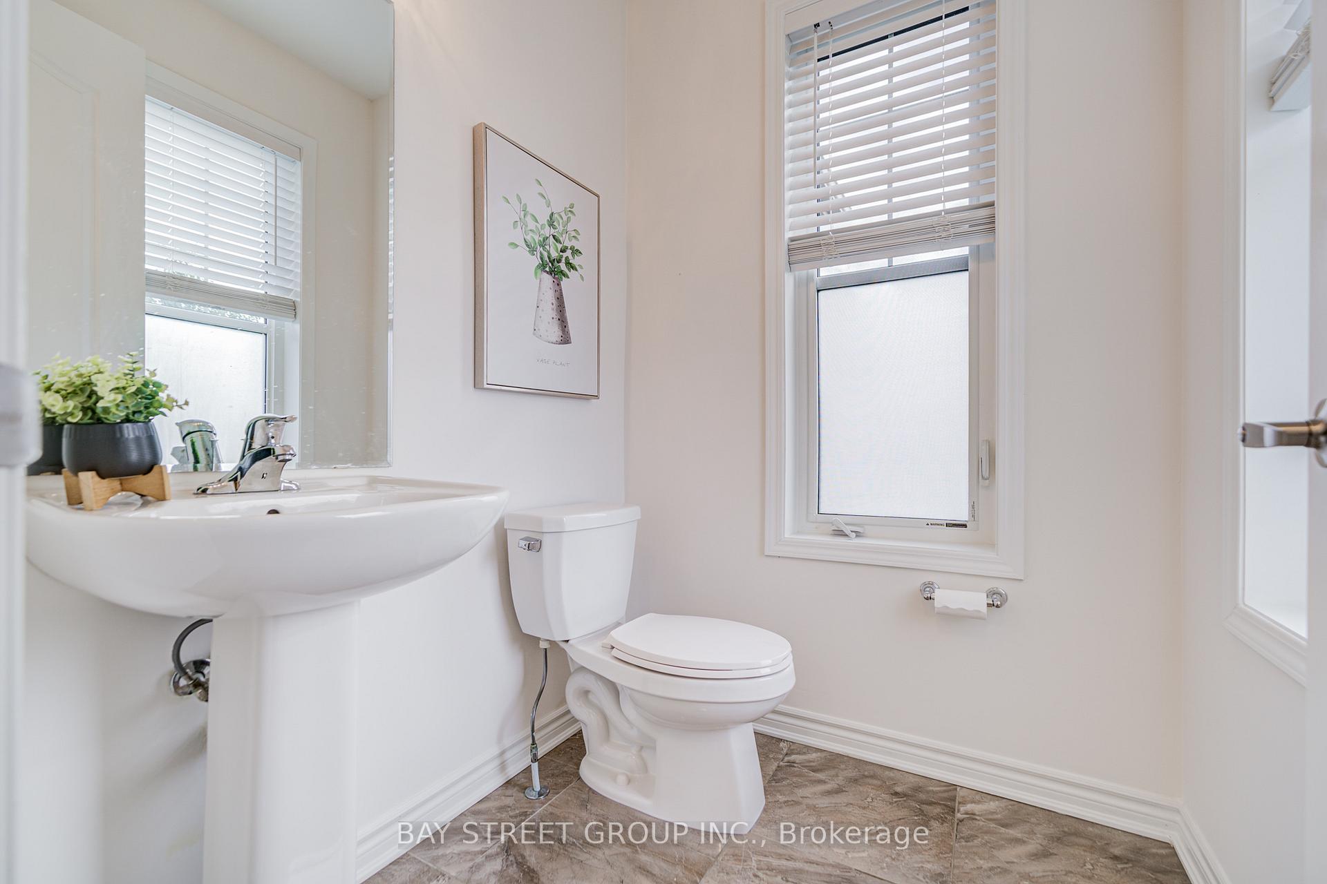 Photo 7 of 160 Westfield Drive, Whitby, Rural Whitby — HOMEH