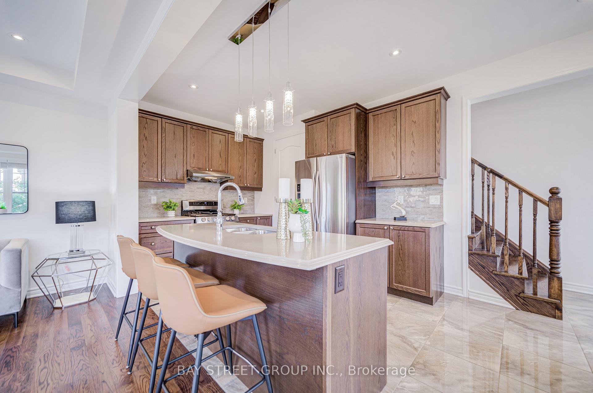 Photo 15 of 160 Westfield Drive, Whitby, Rural Whitby — HOMEH