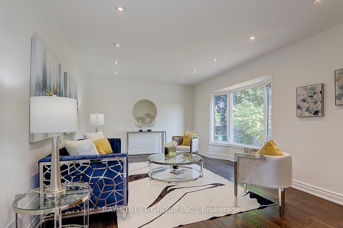 Photo 9 of 1 Dewberry Drive, Markham, Middlefield — HOMEH