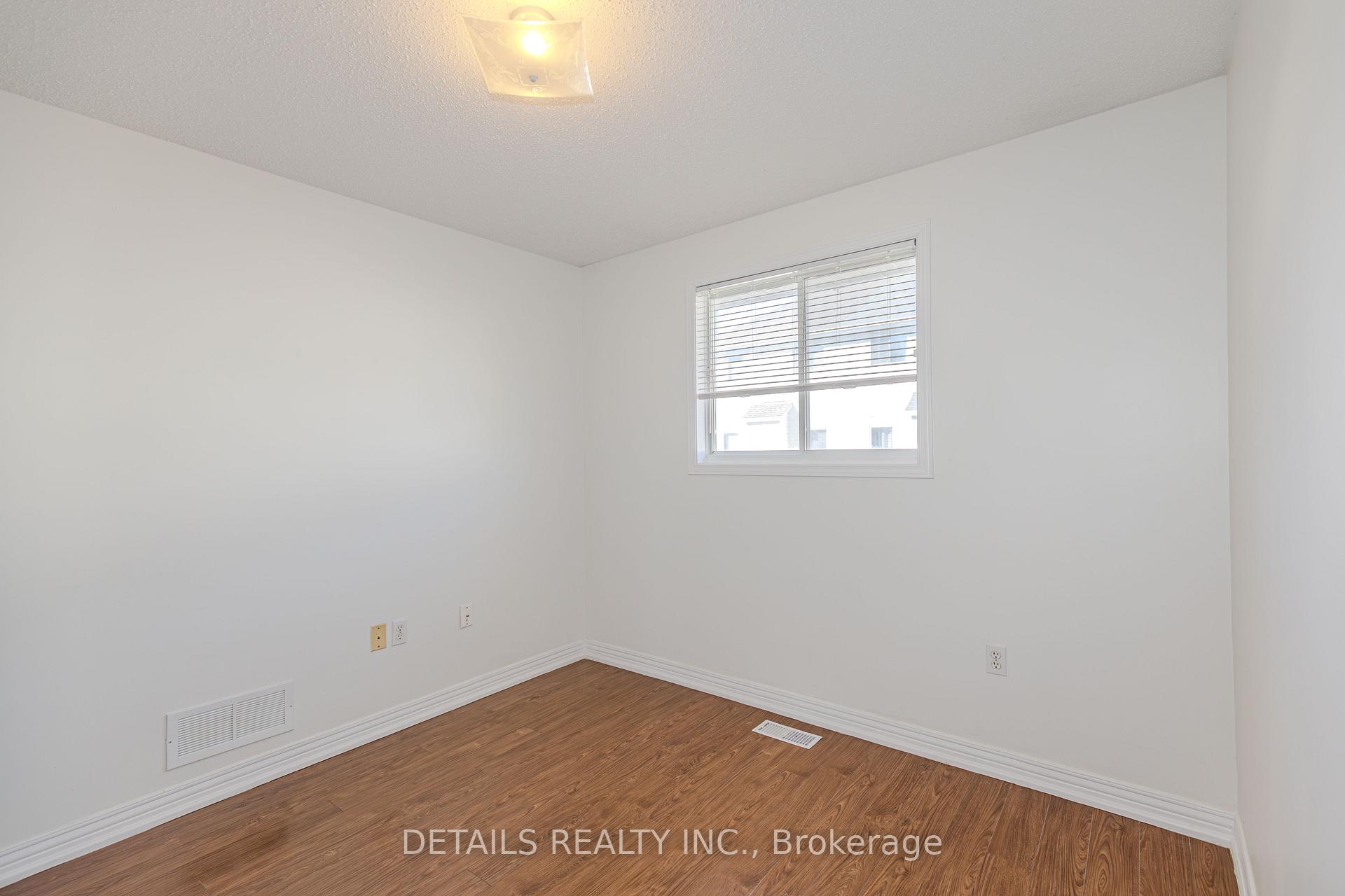 Photo 23 of 2592 Crosscut Terrace, Ottawa, Emerald Woods/Sawmill Creek — HOMEH
