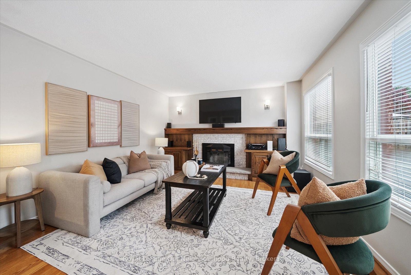 Photo 13 of 43 Ringwood Drive, Whitby, Rolling Acres — HOMEH