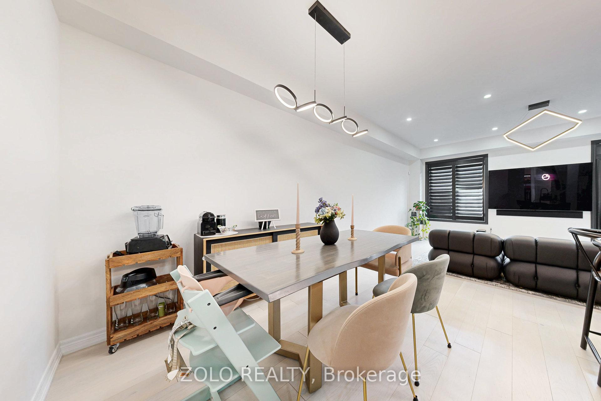 Photo 11 of 576 Barons Street, Vaughan, Kleinburg — HOMEH