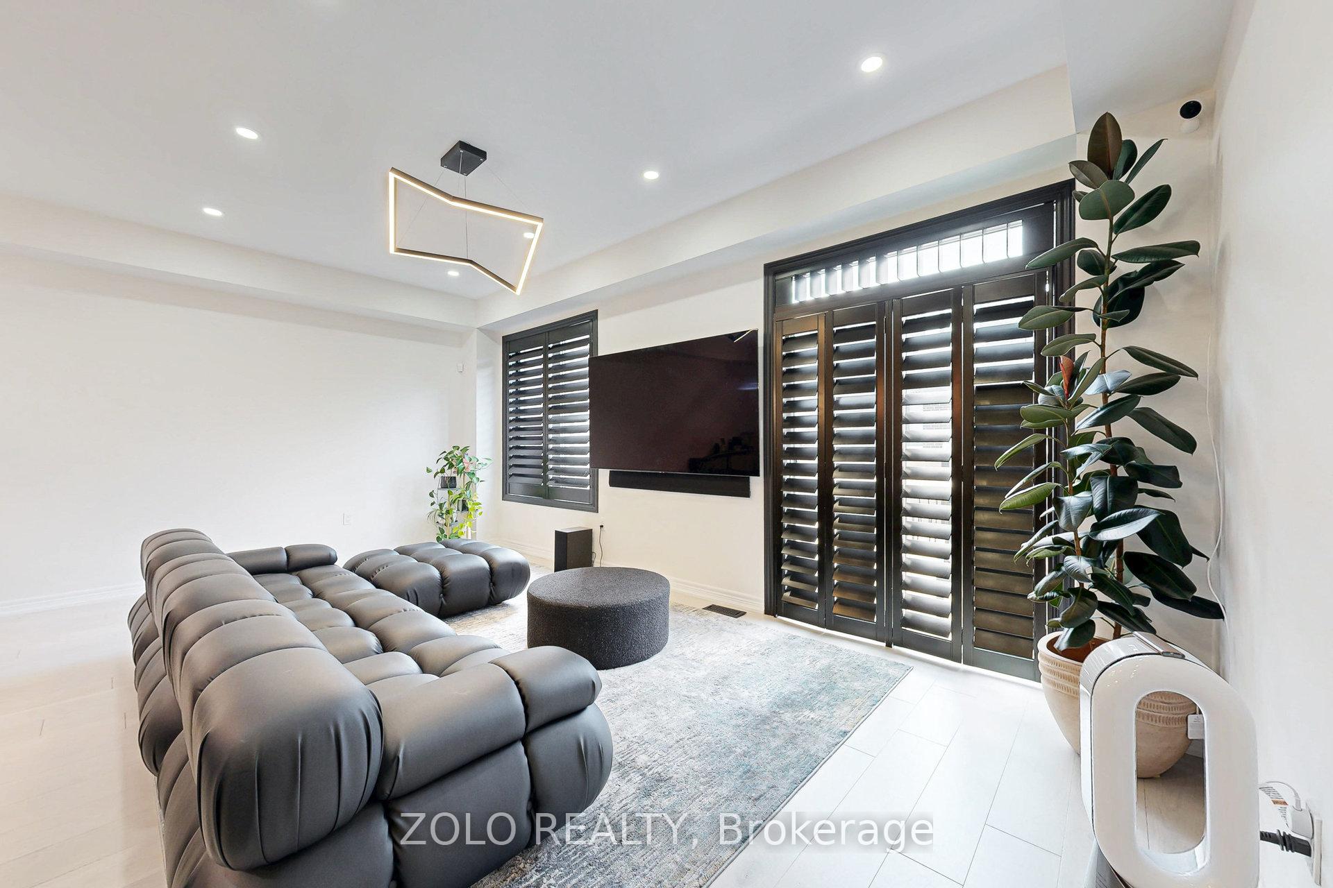 Photo 14 of 576 Barons Street, Vaughan, Kleinburg — HOMEH