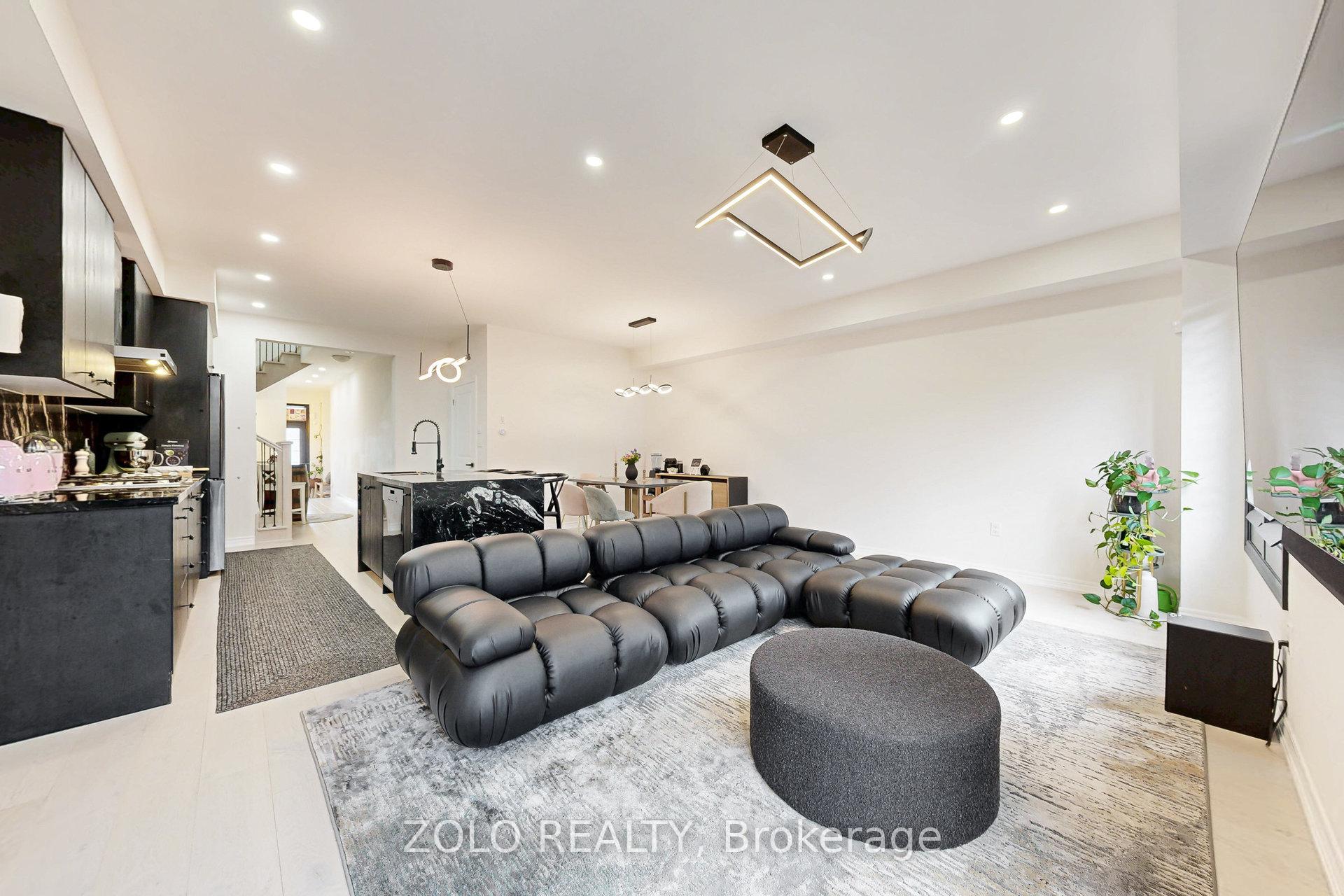 Photo 15 of 576 Barons Street, Vaughan, Kleinburg — HOMEH
